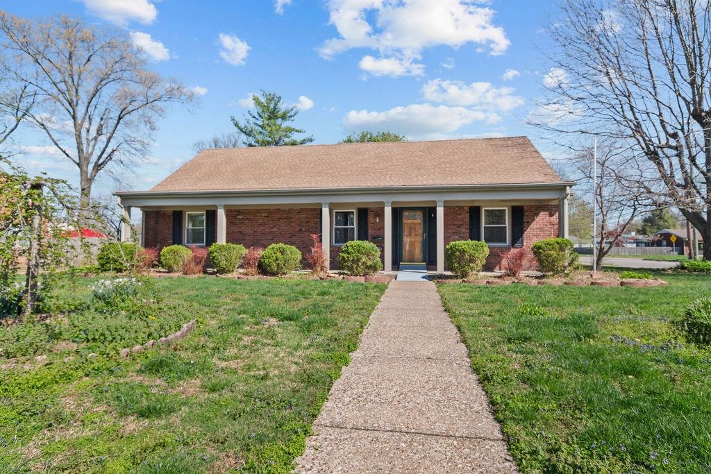 2005 York Drive, Owensboro, Kentucky 42301, 3 Bedrooms Bedrooms, ,2 BathroomsBathrooms,Single Family Residence,For Sale,York Drive,91891