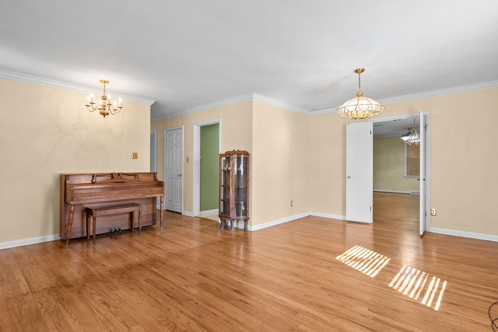 2005 York Drive, Owensboro, Kentucky 42301, 3 Bedrooms Bedrooms, ,2 BathroomsBathrooms,Single Family Residence,For Sale,York Drive,91891
