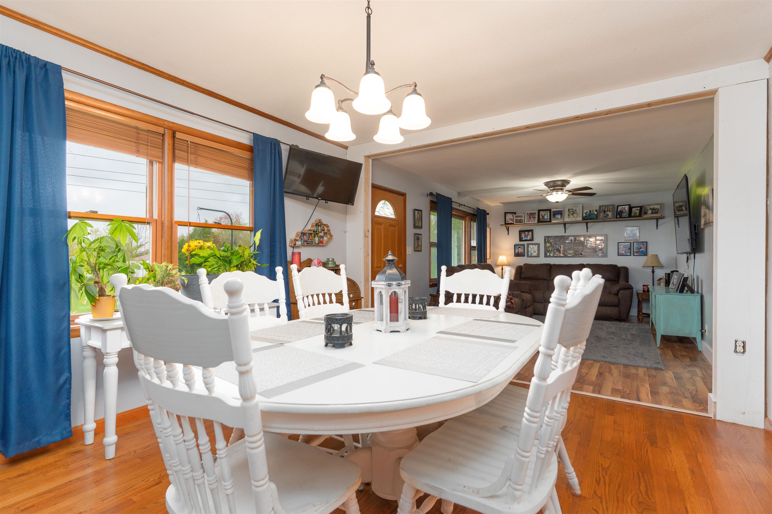 10975 HWY 81, Utica, Kentucky 42376, 2 Bedrooms Bedrooms, ,1 BathroomBathrooms,Single Family Residence,For Sale,HWY 81,91895