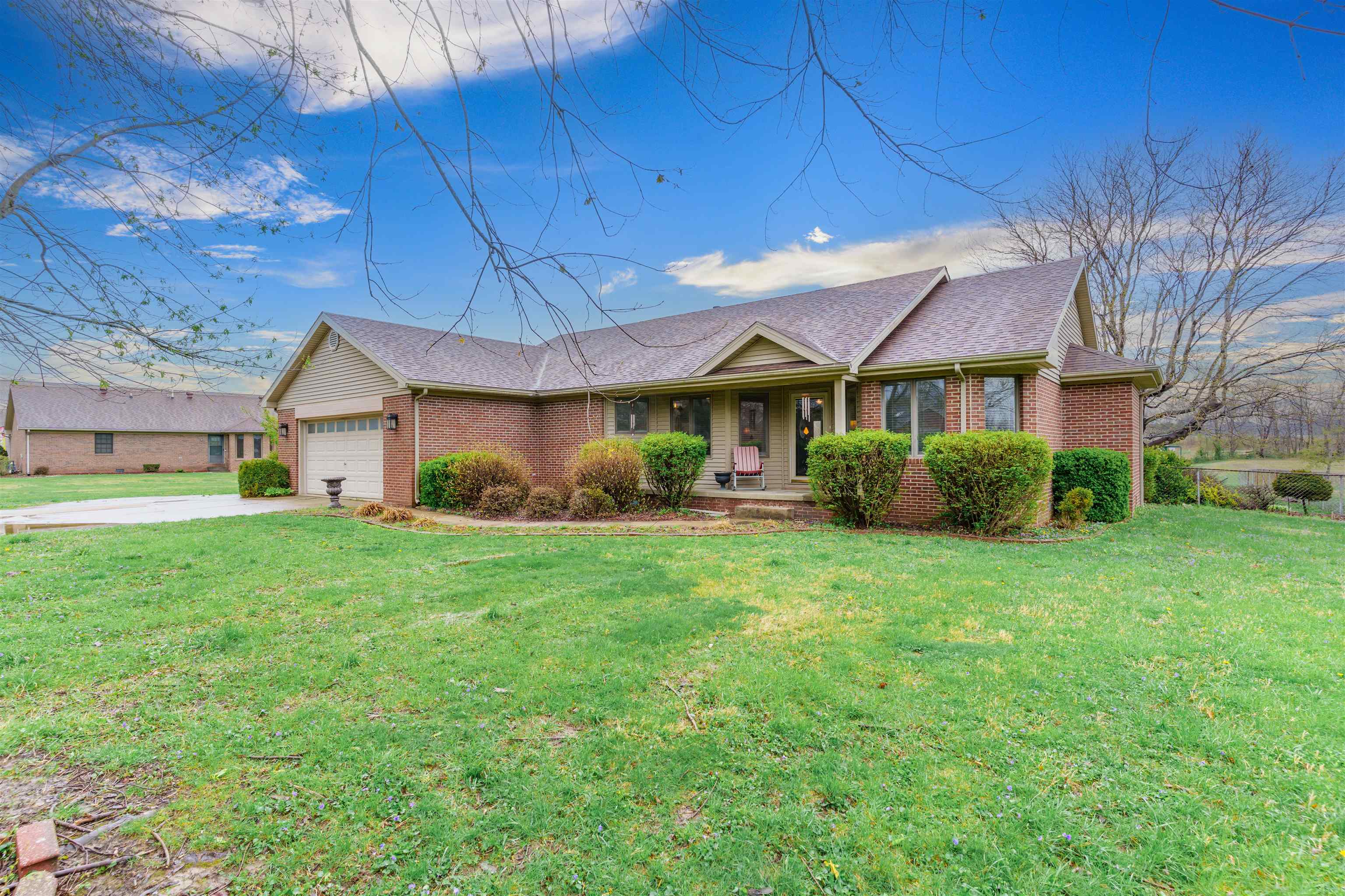 3825 Hayden Road, Owensboro, Kentucky 42303, 3 Bedrooms Bedrooms, ,2 BathroomsBathrooms,Single Family Residence,For Sale,Hayden Road,91901