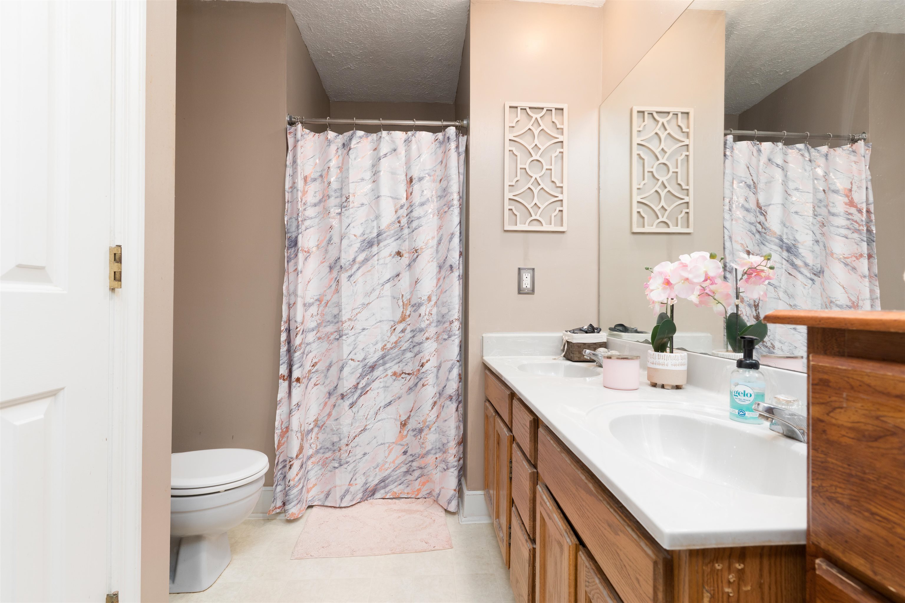 3825 Hayden Road, Owensboro, Kentucky 42303, 3 Bedrooms Bedrooms, ,2 BathroomsBathrooms,Single Family Residence,For Sale,Hayden Road,91901