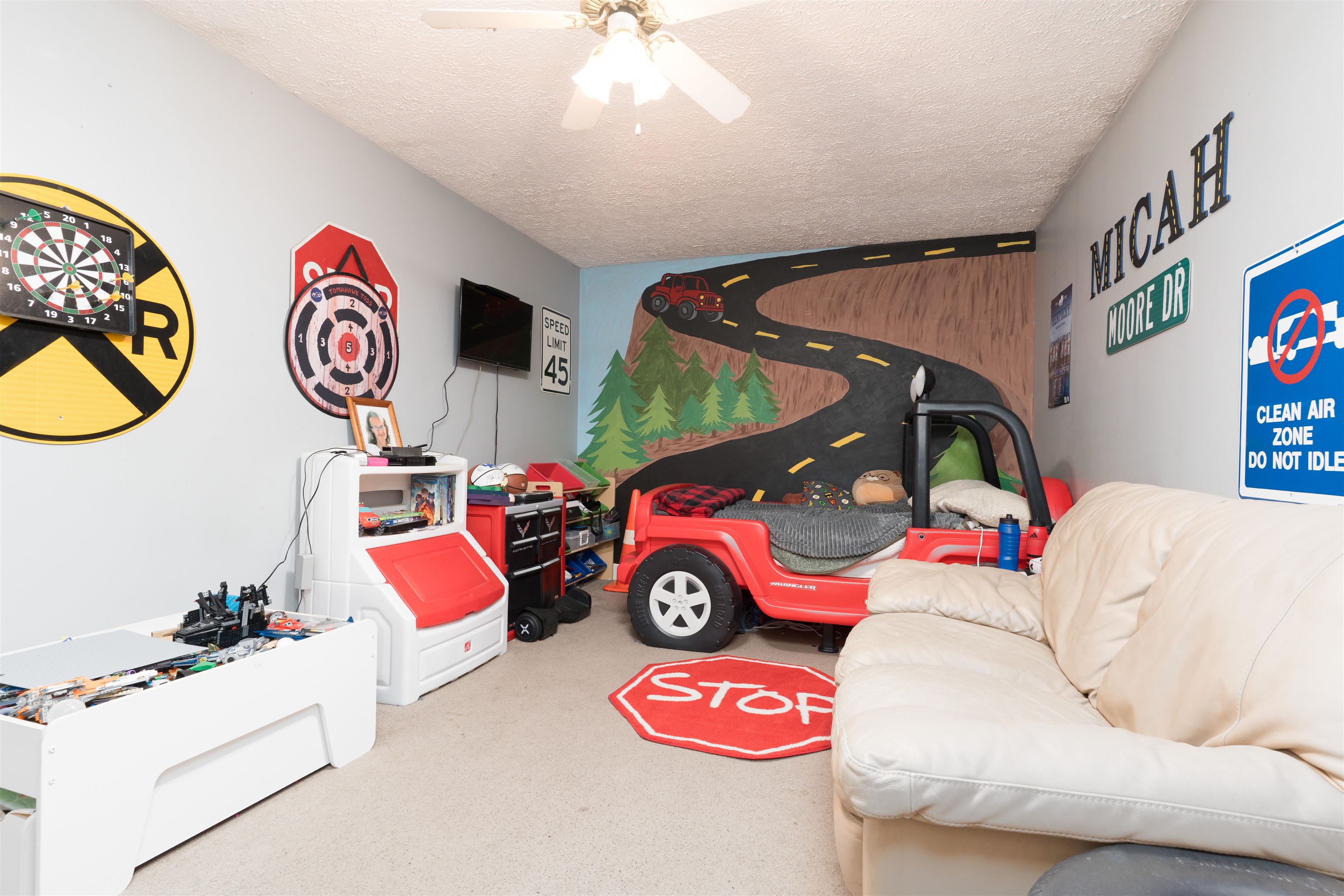 3825 Hayden Road, Owensboro, Kentucky 42303, 3 Bedrooms Bedrooms, ,2 BathroomsBathrooms,Single Family Residence,For Sale,Hayden Road,91901