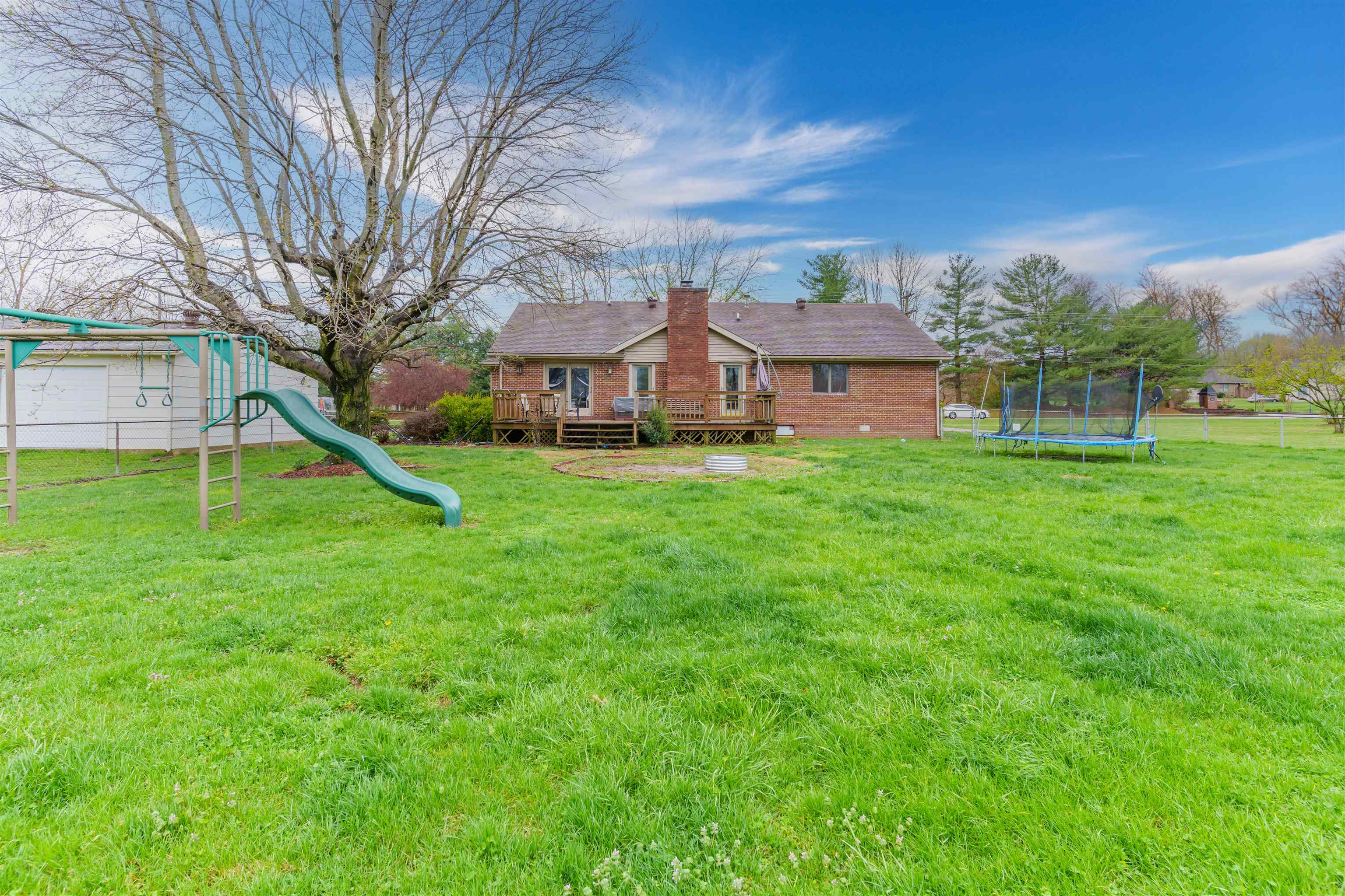 3825 Hayden Road, Owensboro, Kentucky 42303, 3 Bedrooms Bedrooms, ,2 BathroomsBathrooms,Single Family Residence,For Sale,Hayden Road,91901