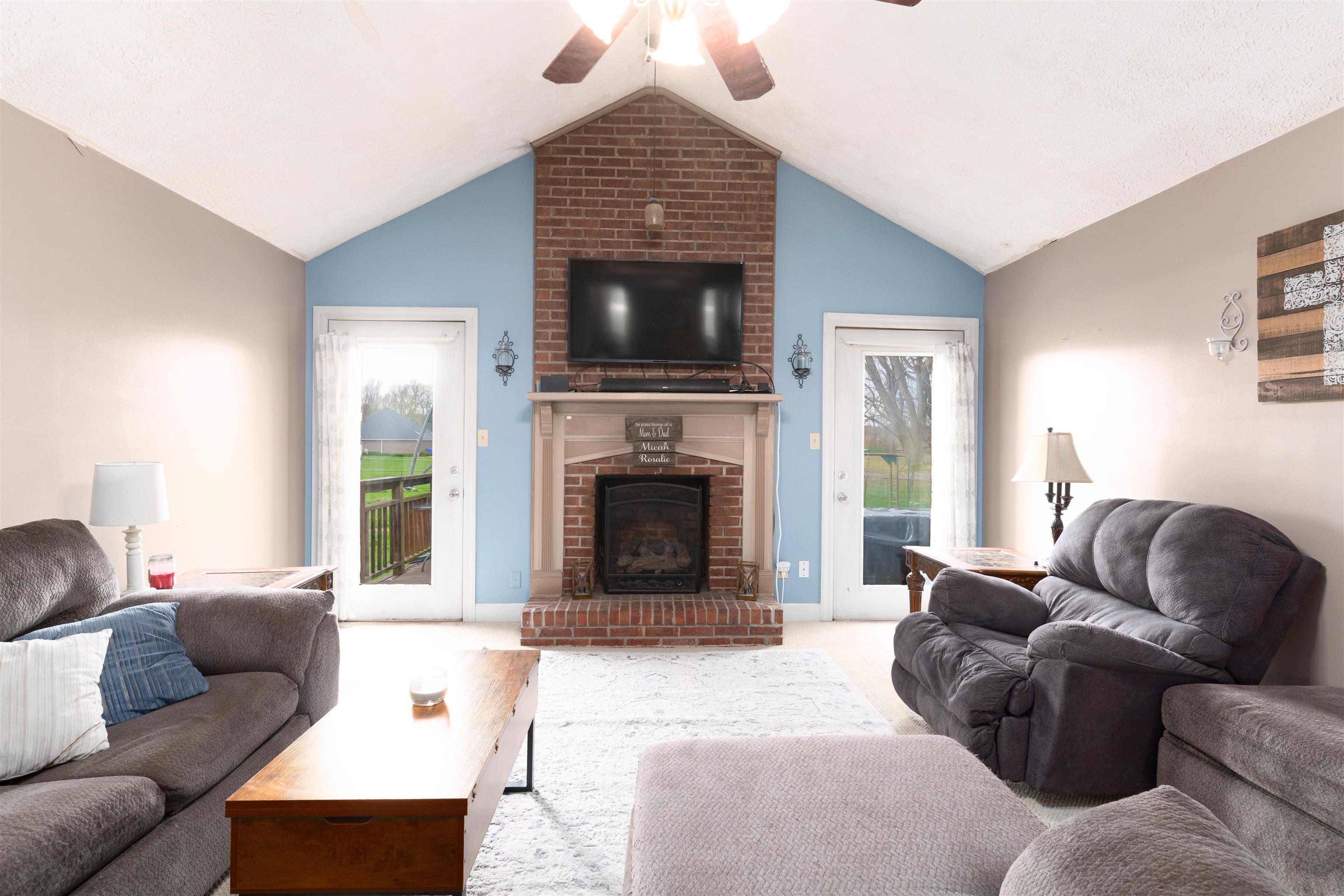 3825 Hayden Road, Owensboro, Kentucky 42303, 3 Bedrooms Bedrooms, ,2 BathroomsBathrooms,Single Family Residence,For Sale,Hayden Road,91901