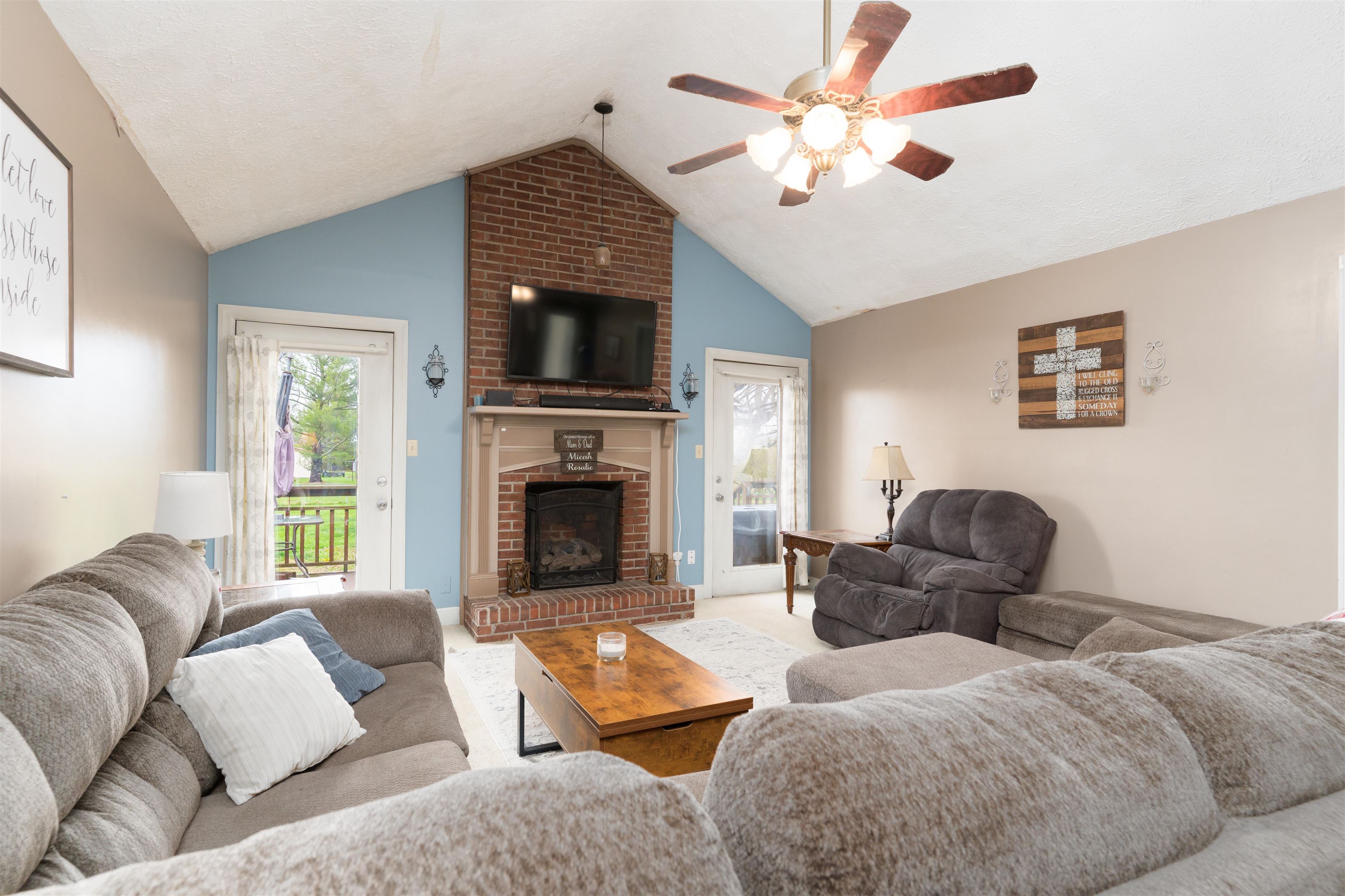 3825 Hayden Road, Owensboro, Kentucky 42303, 3 Bedrooms Bedrooms, ,2 BathroomsBathrooms,Single Family Residence,For Sale,Hayden Road,91901