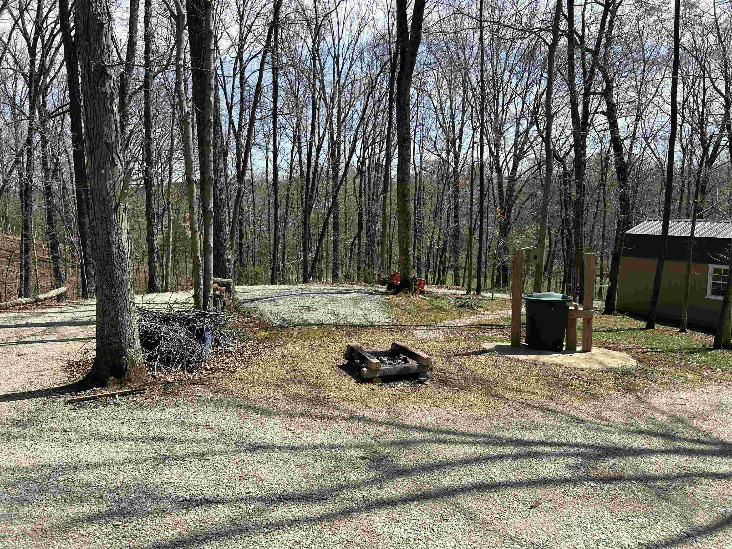 50 Coal Bank Hollow Road, Hawesville, Kentucky 42348-050, ,1 BathroomBathrooms,Cabin,For Sale,Coal Bank Hollow Road,91902