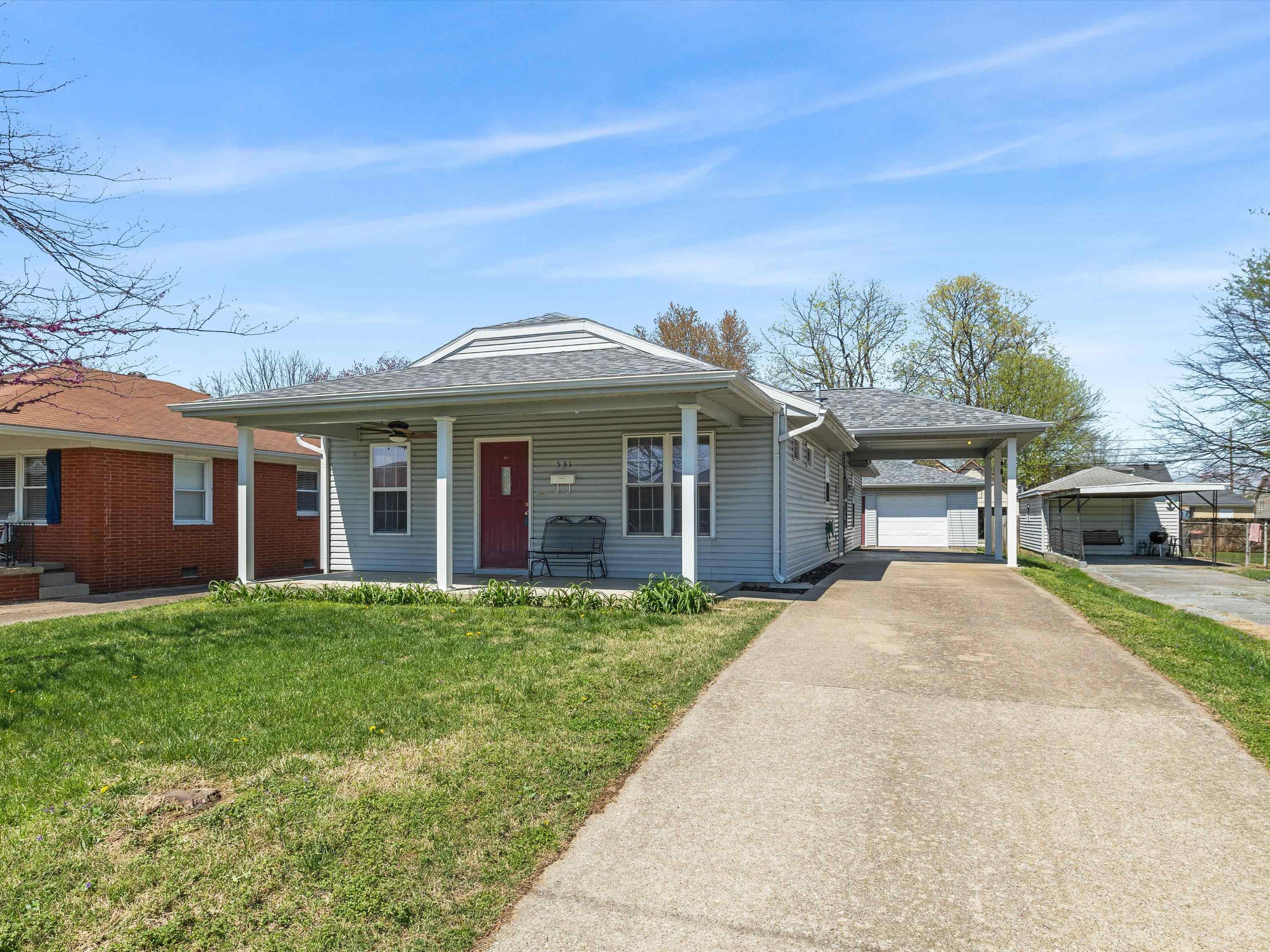 531 22nd St, Owensboro, Kentucky 42303-3820, 3 Bedrooms Bedrooms, ,2 BathroomsBathrooms,Single Family Residence,For Sale,22nd St,91903