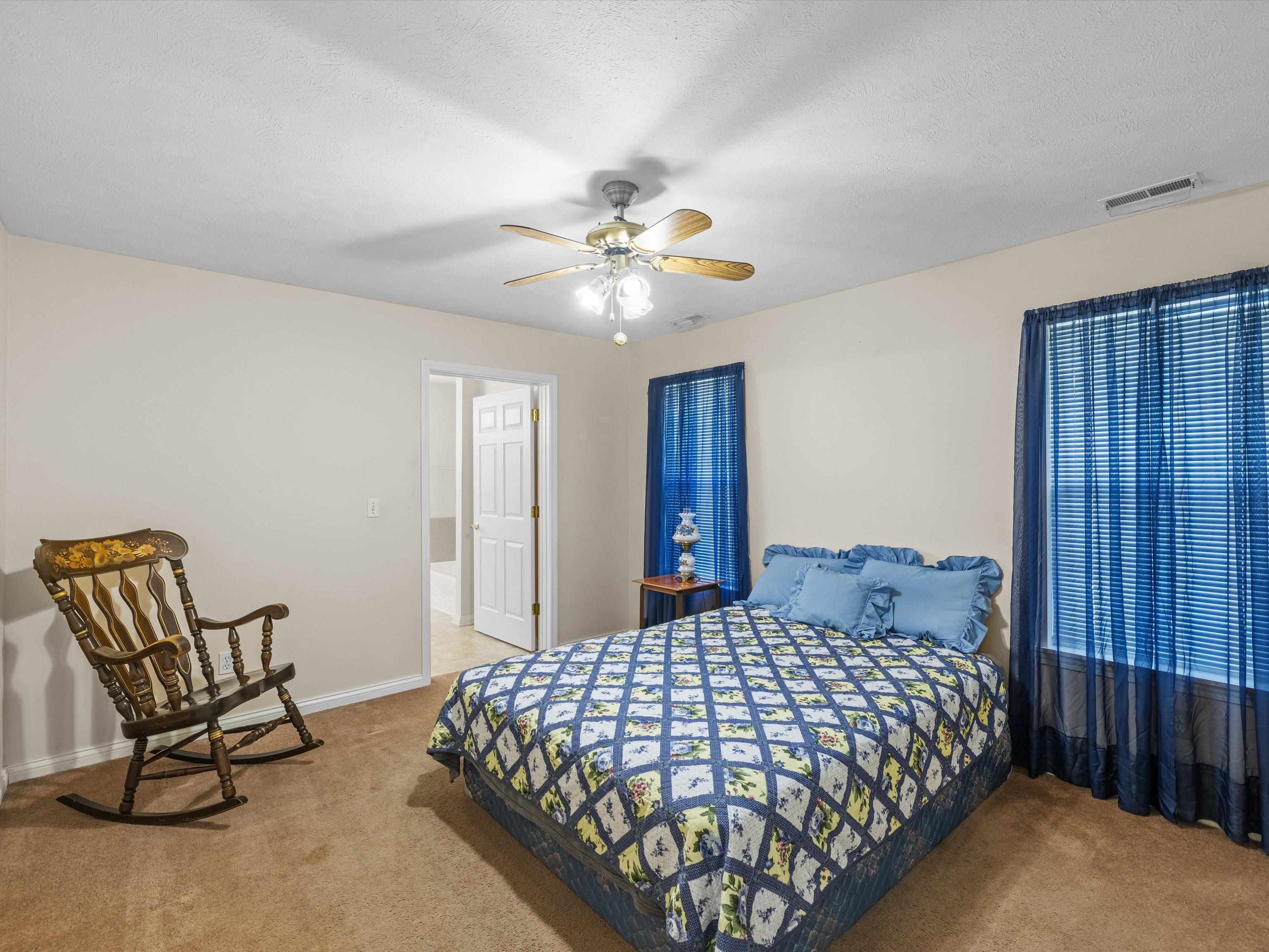 531 22nd St, Owensboro, Kentucky 42303-3820, 3 Bedrooms Bedrooms, ,2 BathroomsBathrooms,Single Family Residence,For Sale,22nd St,91903