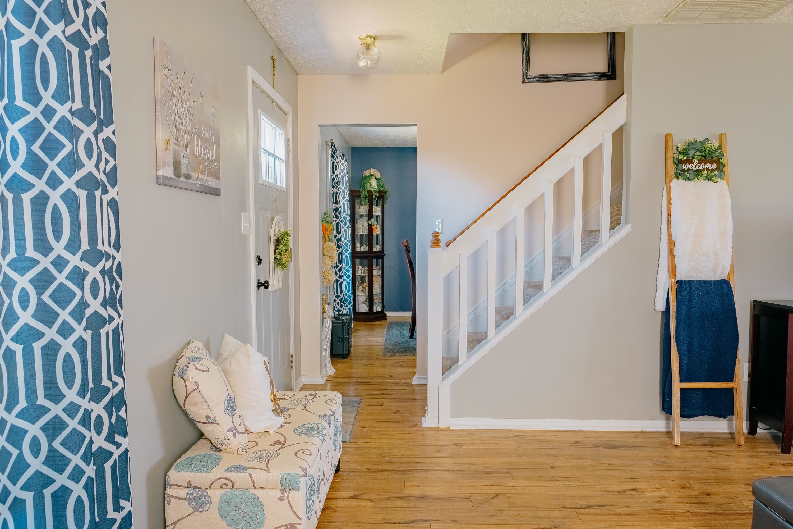 2406 Cascades Pointe, Owensboro, Kentucky 42301, 4 Bedrooms Bedrooms, ,2 BathroomsBathrooms,Single Family Residence,For Sale,Cascades Pointe,91904