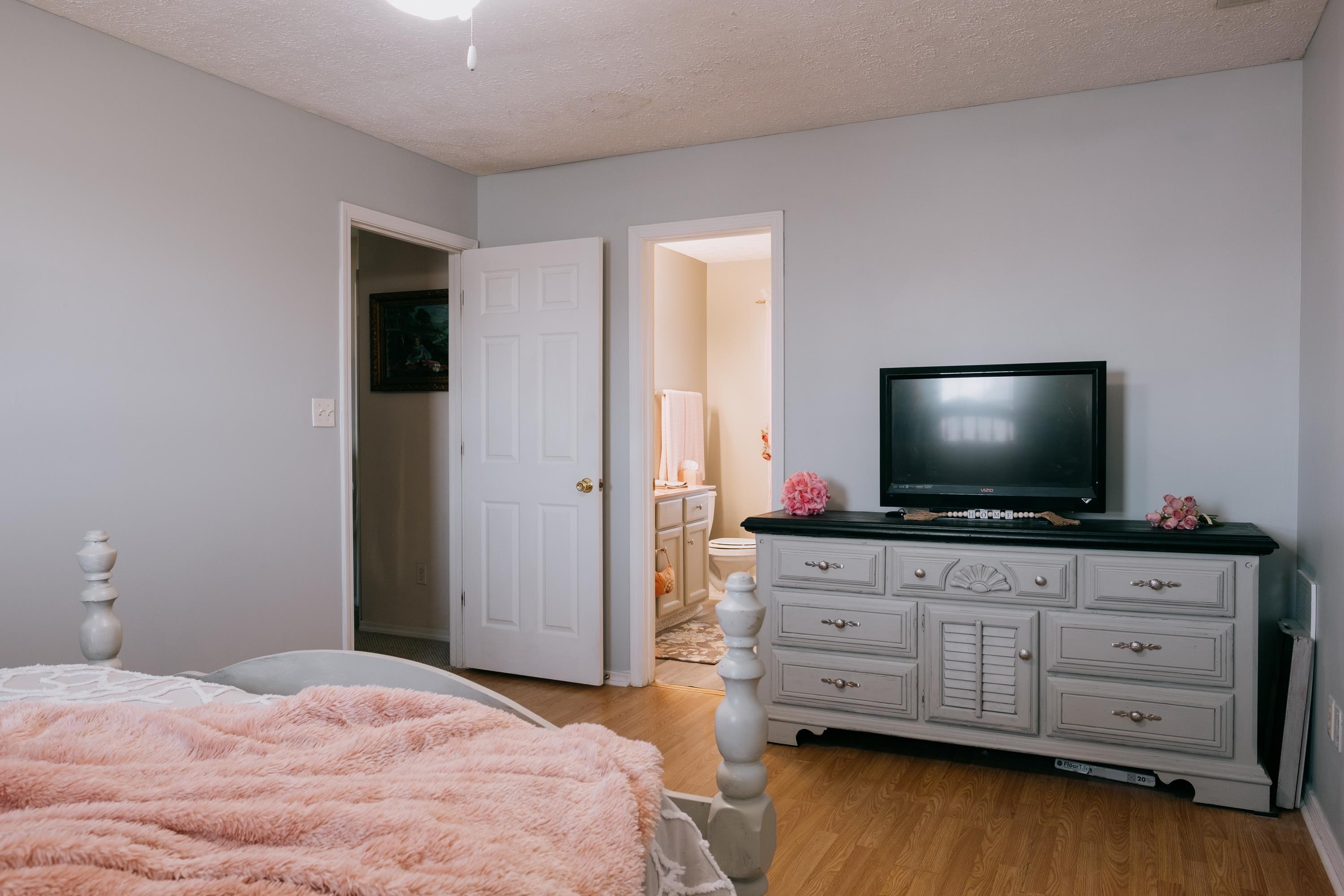 2406 Cascades Pointe, Owensboro, Kentucky 42301, 4 Bedrooms Bedrooms, ,2 BathroomsBathrooms,Single Family Residence,For Sale,Cascades Pointe,91904