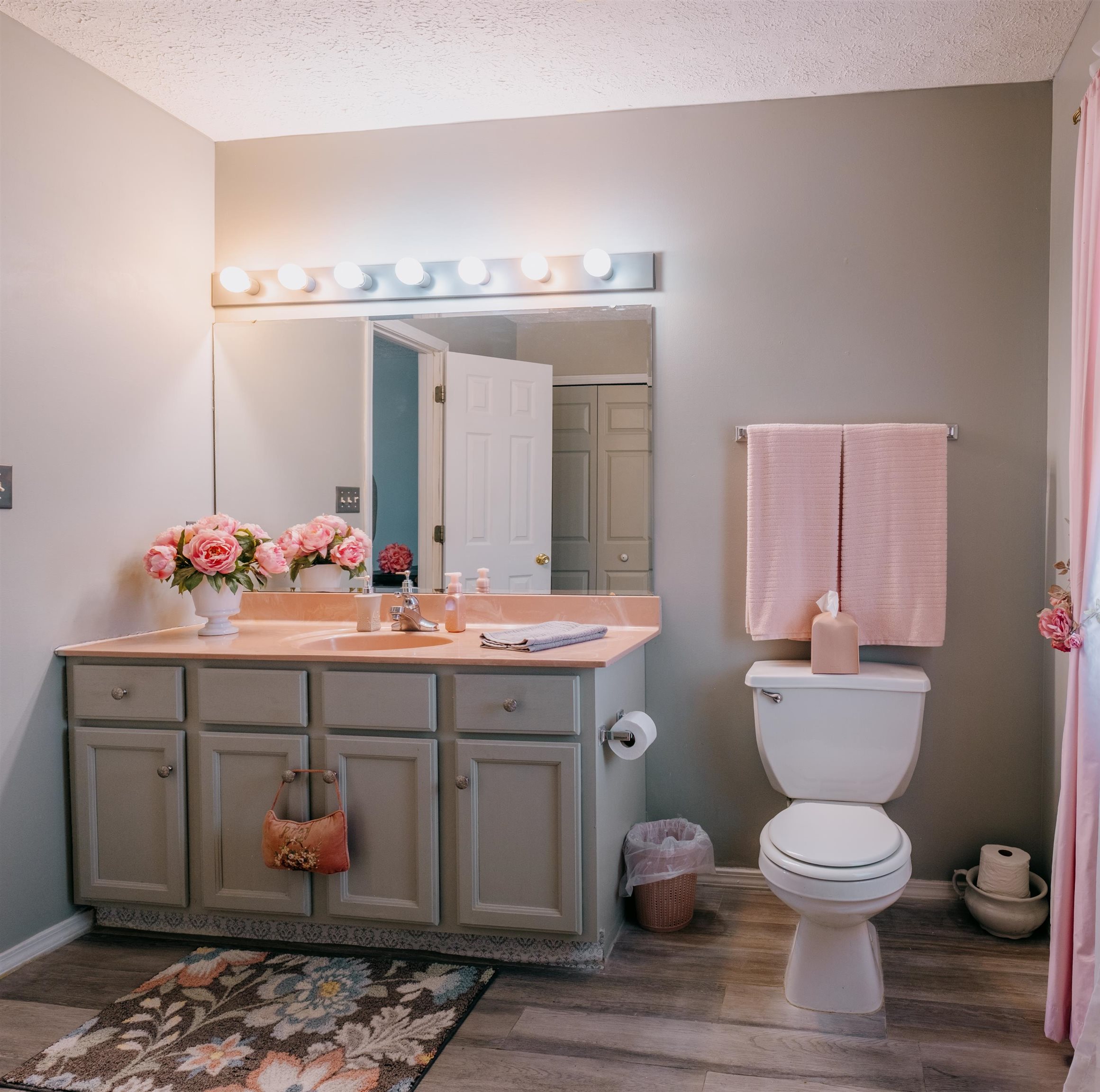 2406 Cascades Pointe, Owensboro, Kentucky 42301, 4 Bedrooms Bedrooms, ,2 BathroomsBathrooms,Single Family Residence,For Sale,Cascades Pointe,91904