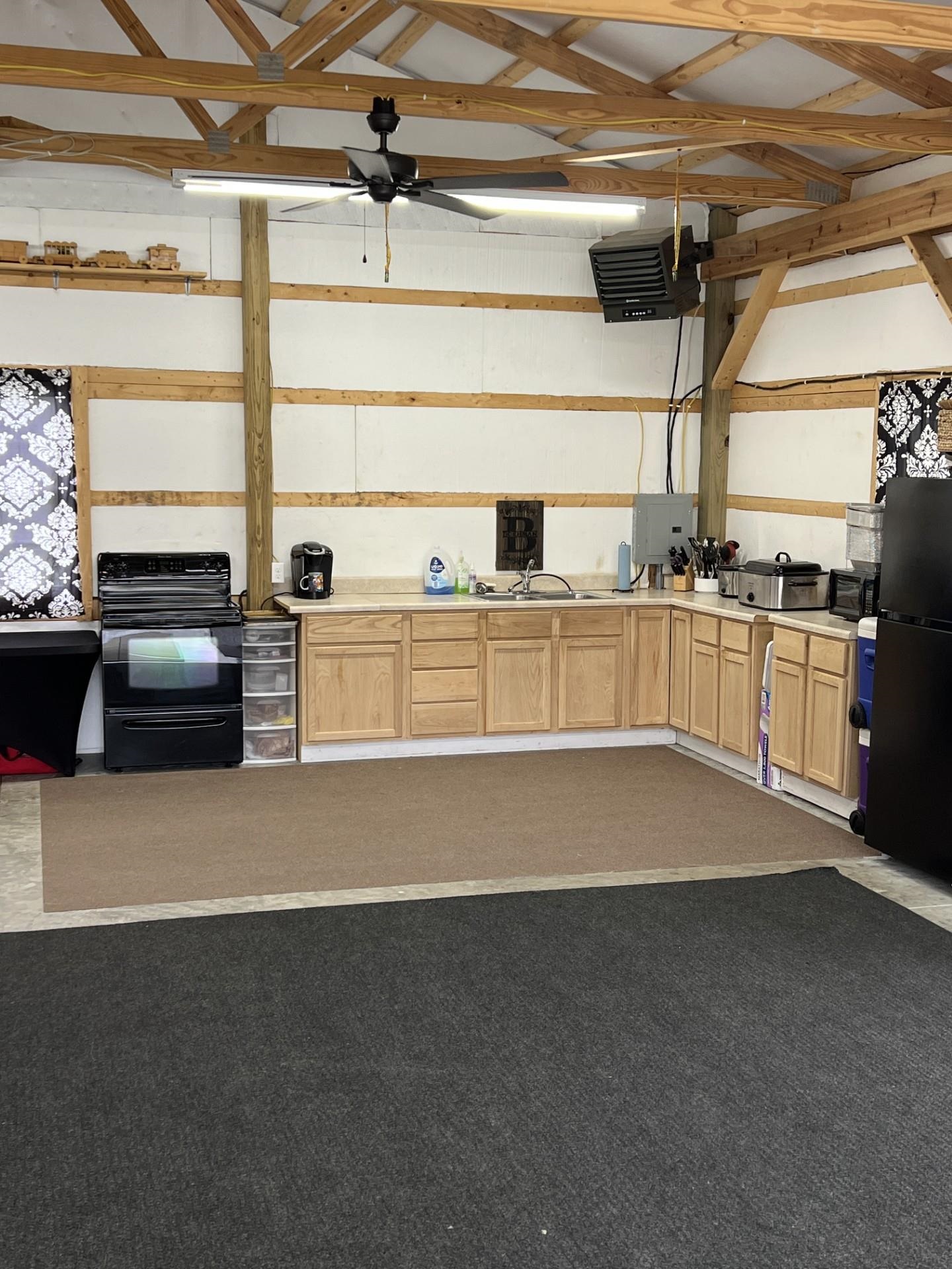 1570 Yelvington-Knottsville Rd, Maceo, Kentucky 42355, 4 Bedrooms Bedrooms, ,2 BathroomsBathrooms,Manufactured Home,For Sale,Yelvington-Knottsville Rd,91906