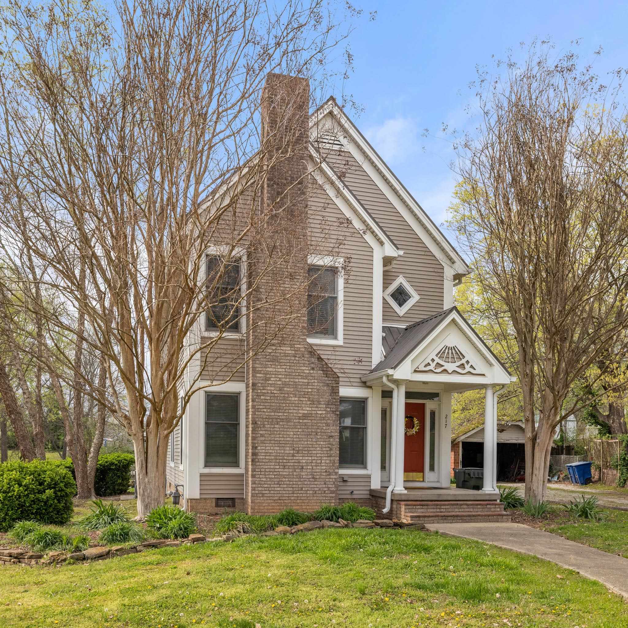 217 E Union Street, Hartford, Kentucky 42347, 4 Bedrooms Bedrooms, ,3 BathroomsBathrooms,Single Family Residence,For Sale,E Union Street,91907