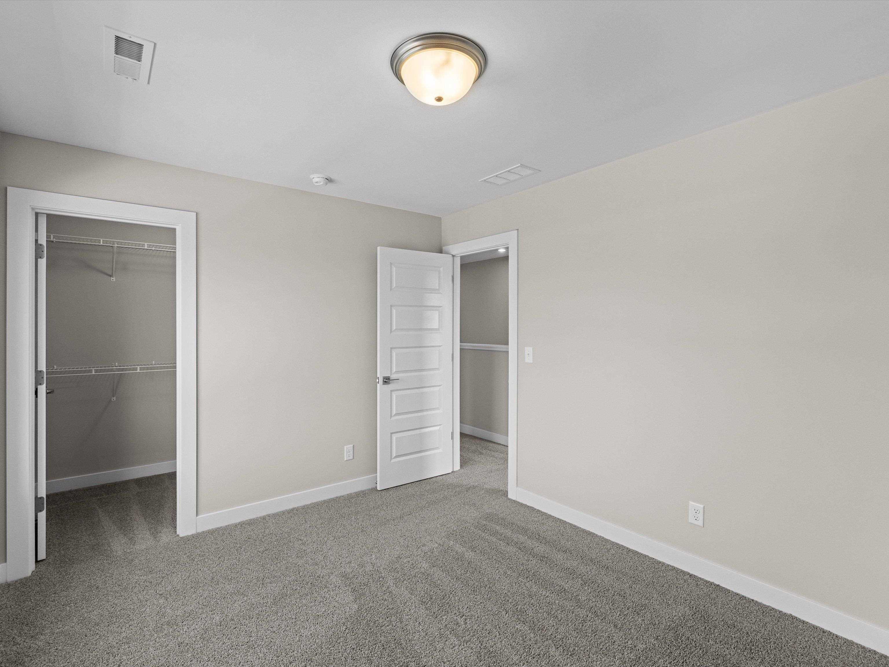 3927 Heatherstone Drive, Owensboro, Kentucky 42301, 4 Bedrooms Bedrooms, ,2 BathroomsBathrooms,Single Family Residence,For Sale,Heatherstone Drive,91909
