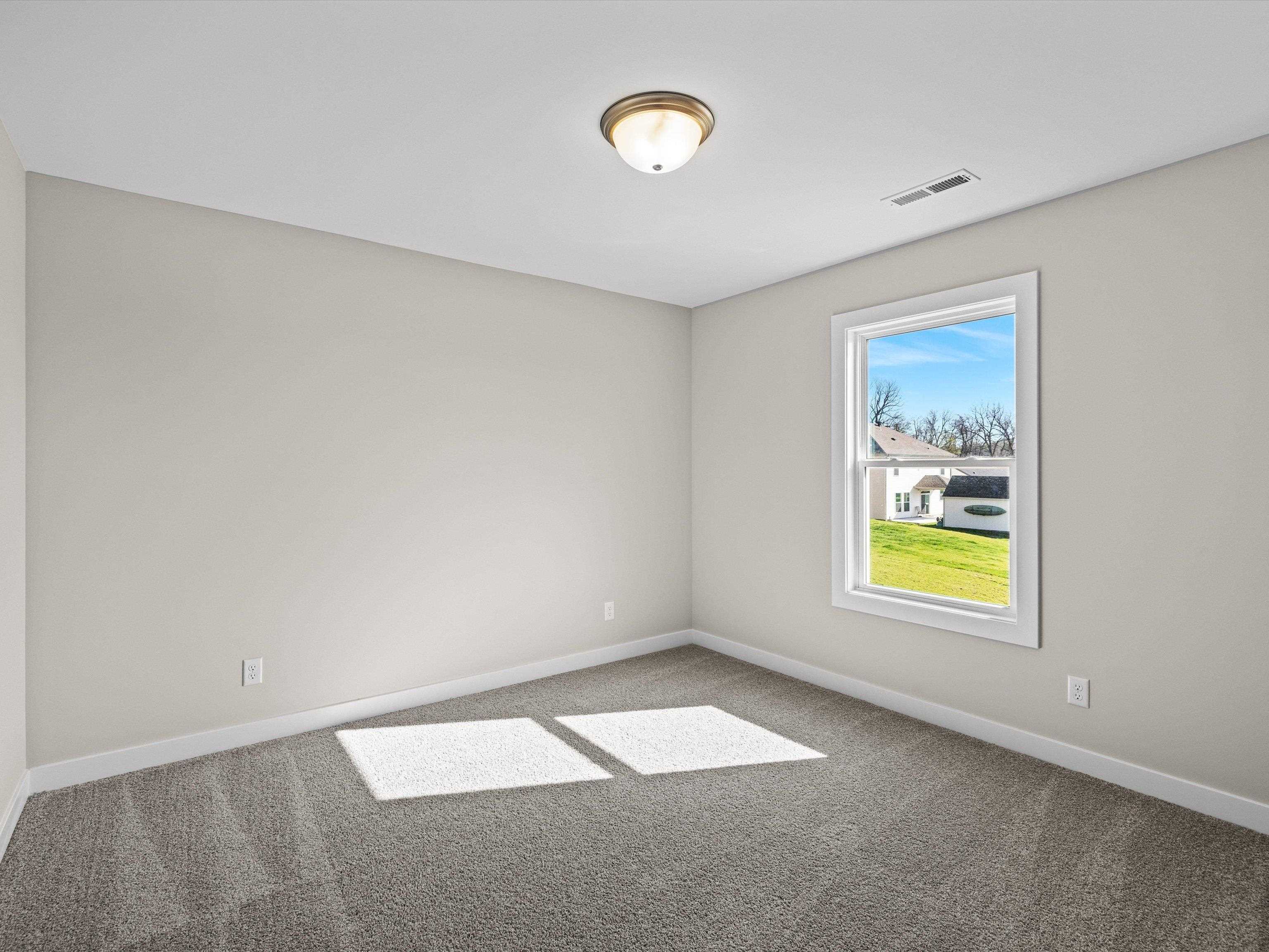3927 Heatherstone Drive, Owensboro, Kentucky 42301, 4 Bedrooms Bedrooms, ,2 BathroomsBathrooms,Single Family Residence,For Sale,Heatherstone Drive,91909