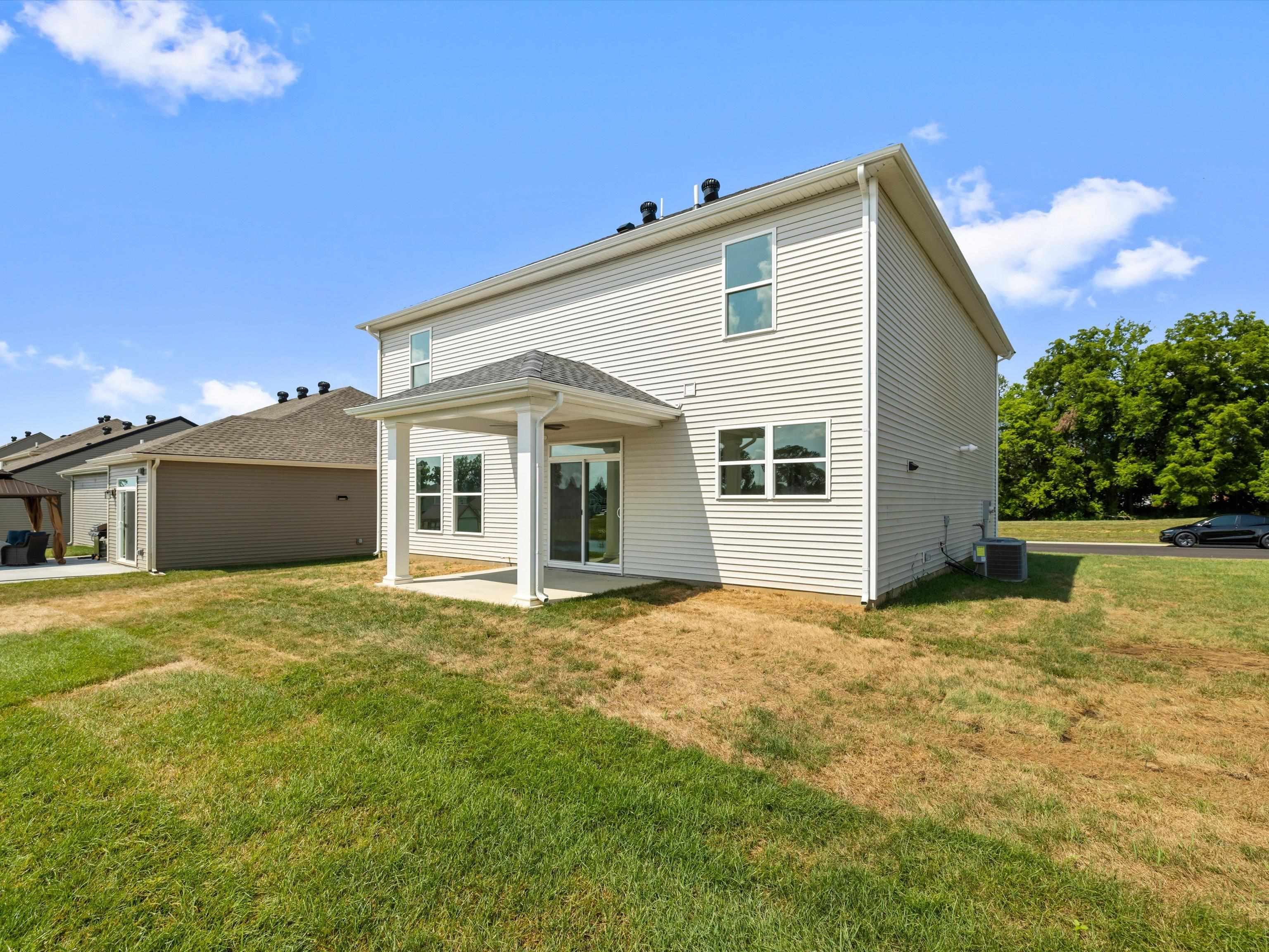 3927 Heatherstone Drive, Owensboro, Kentucky 42301, 4 Bedrooms Bedrooms, ,2 BathroomsBathrooms,Single Family Residence,For Sale,Heatherstone Drive,91909