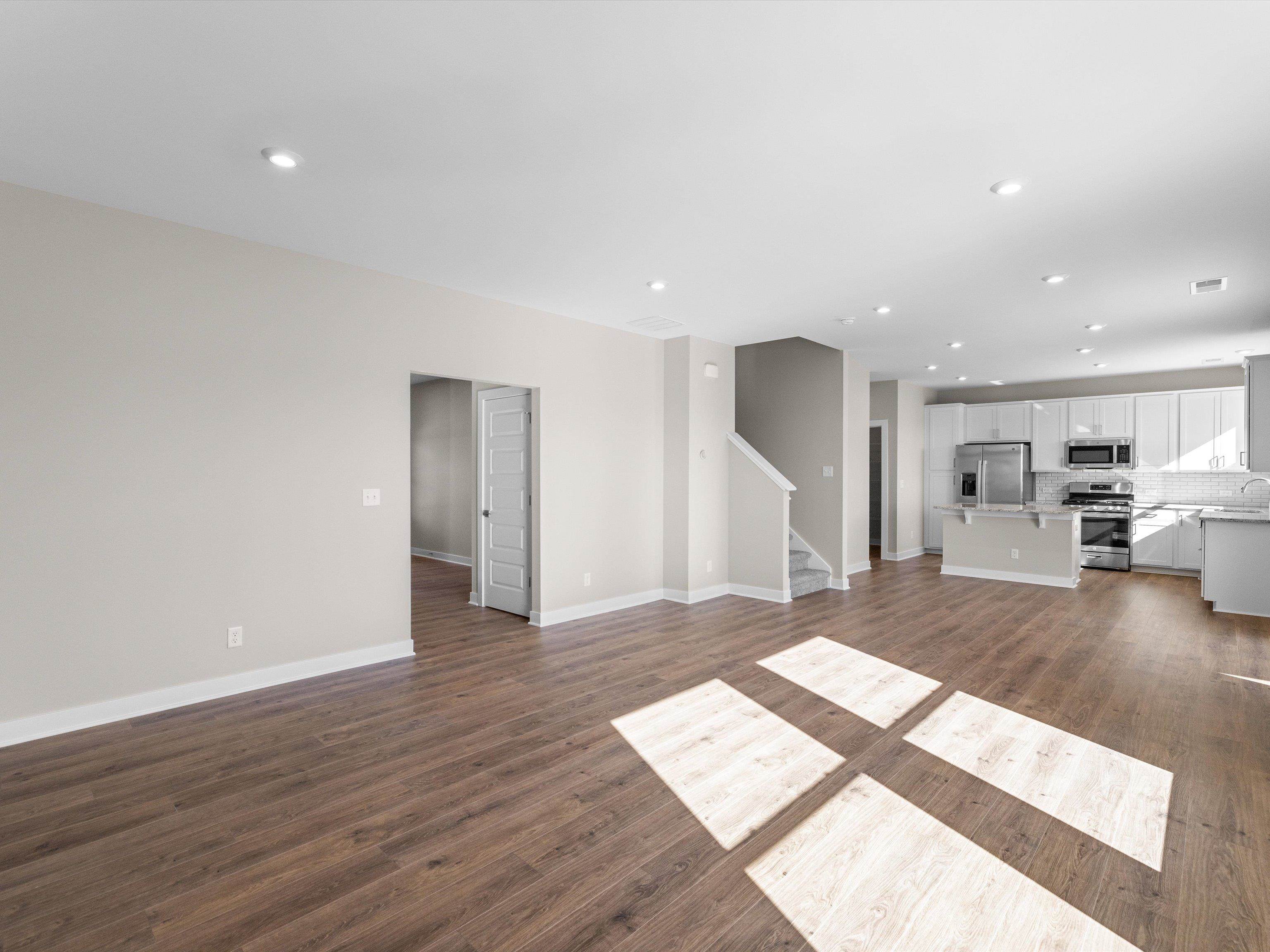3927 Heatherstone Drive, Owensboro, Kentucky 42301, 4 Bedrooms Bedrooms, ,2 BathroomsBathrooms,Single Family Residence,For Sale,Heatherstone Drive,91909