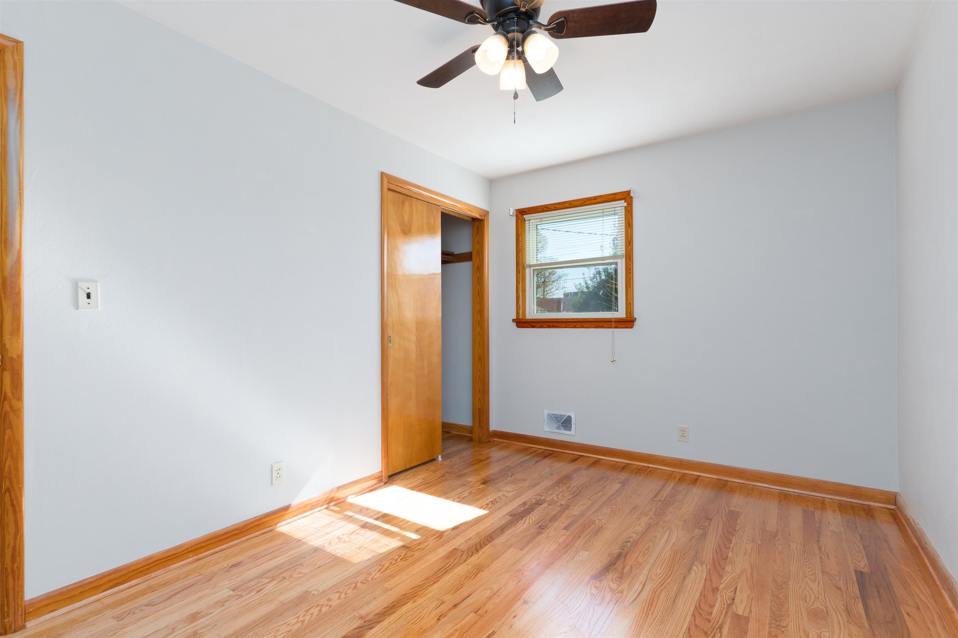 808 Charles Scott Dr., Owensboro, Kentucky 42303, 3 Bedrooms Bedrooms, ,1 BathroomBathrooms,Single Family Residence,For Sale,Charles Scott Dr.,91910
