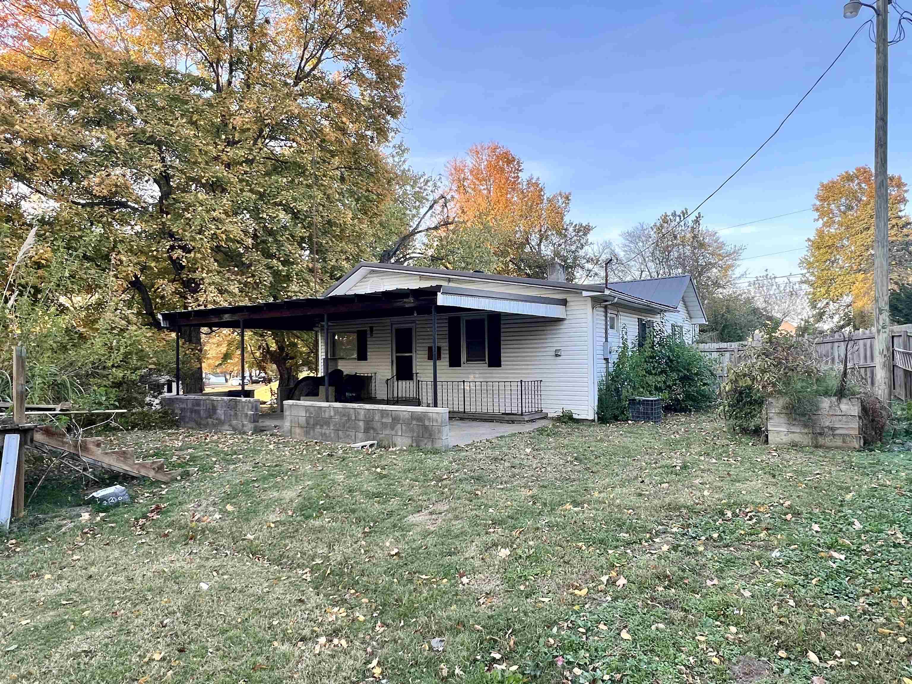 232 West Obannon St, Morganfield, Kentucky 42437, 2 Bedrooms Bedrooms, ,1 BathroomBathrooms,Single Family Residence,For Sale,West Obannon St,91911