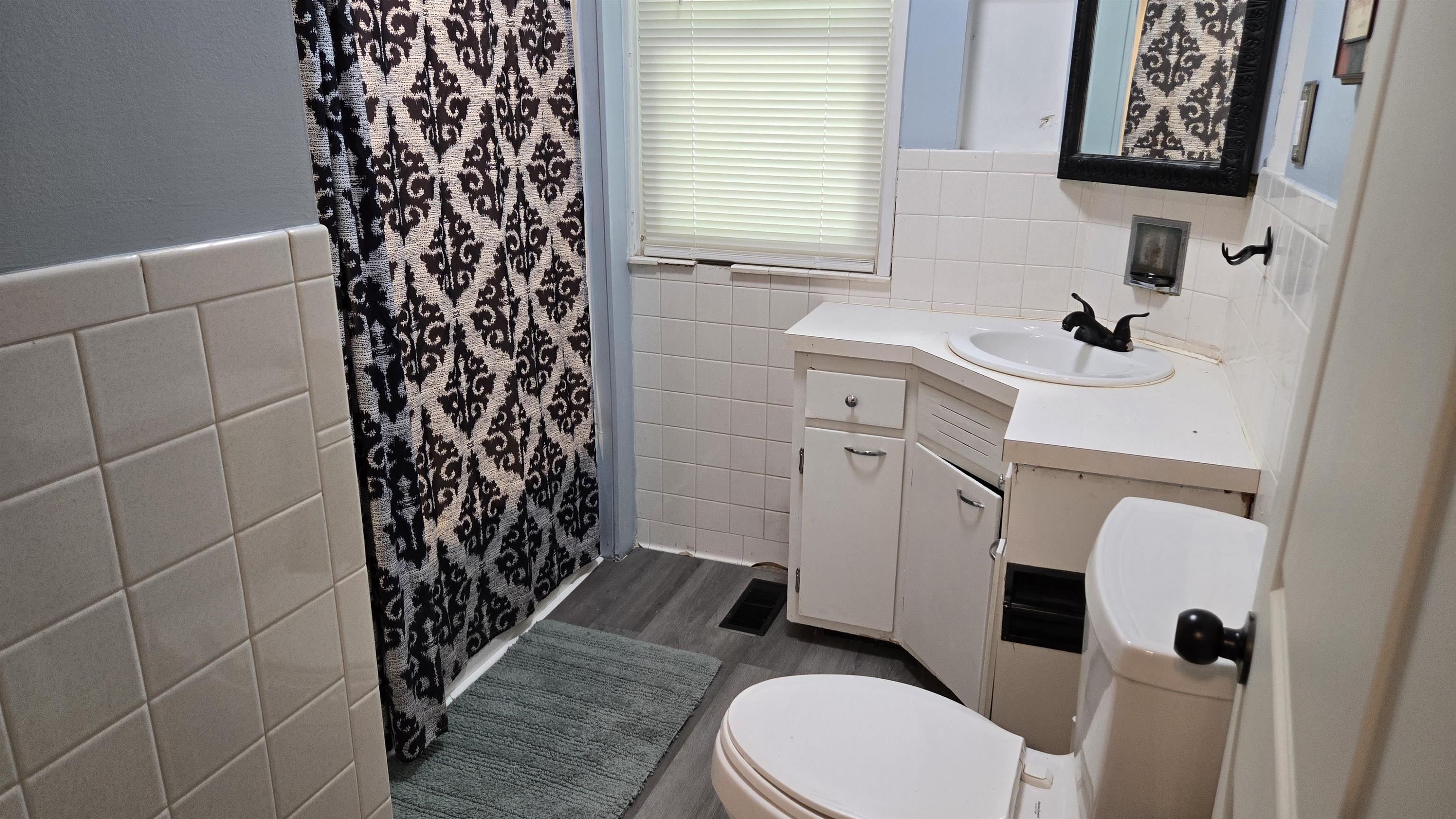 232 West Obannon St, Morganfield, Kentucky 42437, 2 Bedrooms Bedrooms, ,1 BathroomBathrooms,Single Family Residence,For Sale,West Obannon St,91911