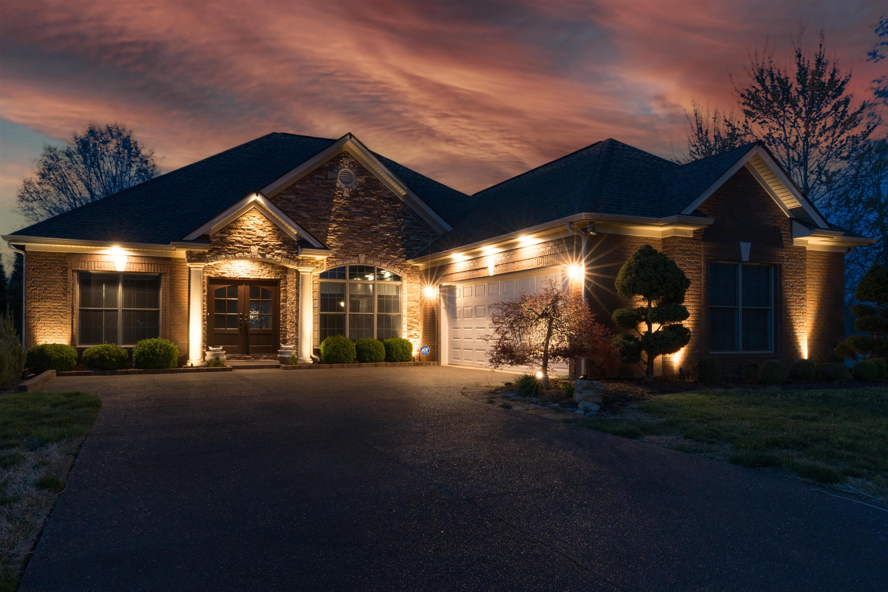 3107 Forest Edge Cove, Owensboro, Kentucky 42303, 3 Bedrooms Bedrooms, ,3 BathroomsBathrooms,Single Family Residence,For Sale,Forest Edge Cove,91912