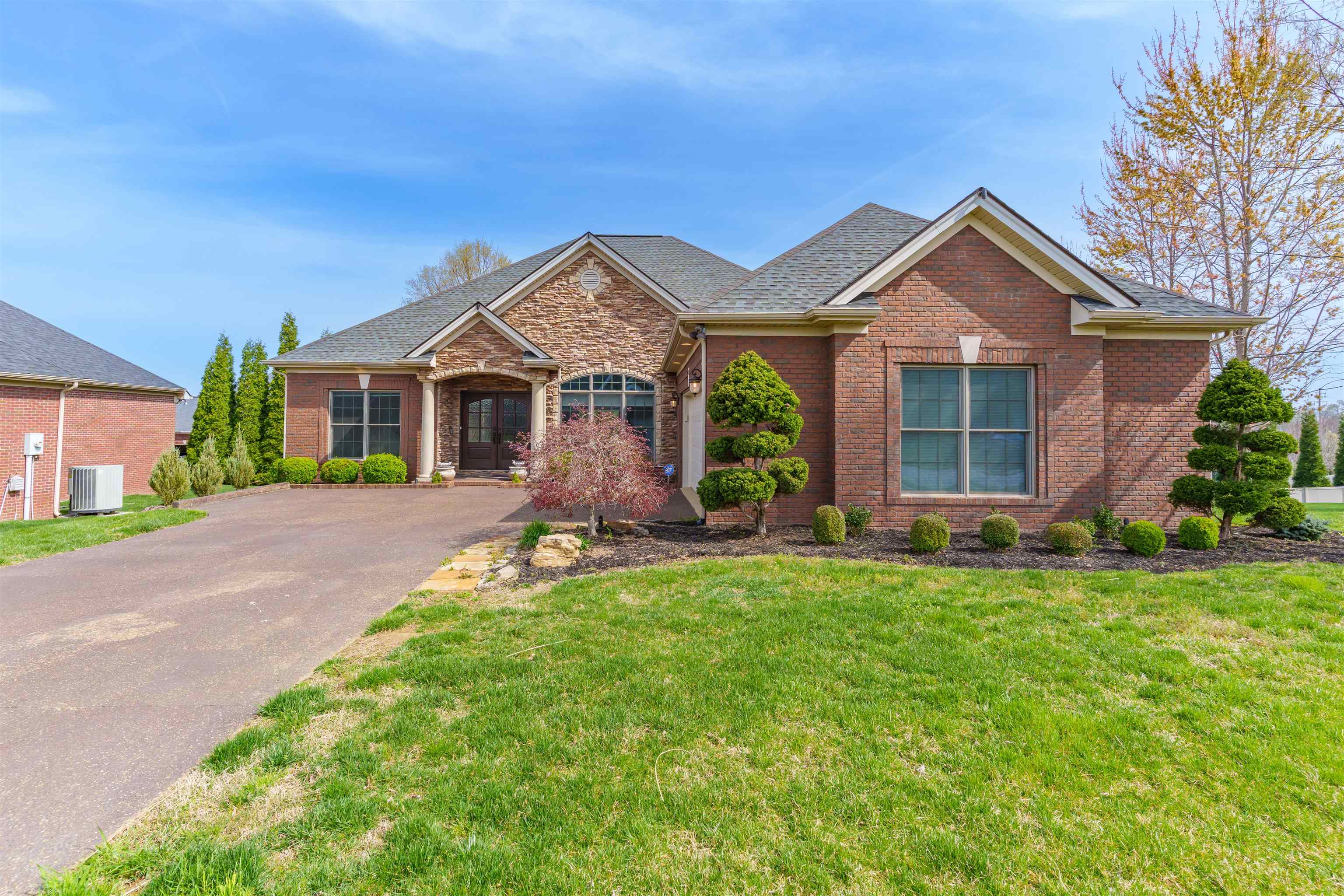 3107 Forest Edge Cove, Owensboro, Kentucky 42303, 3 Bedrooms Bedrooms, ,3 BathroomsBathrooms,Single Family Residence,For Sale,Forest Edge Cove,91912