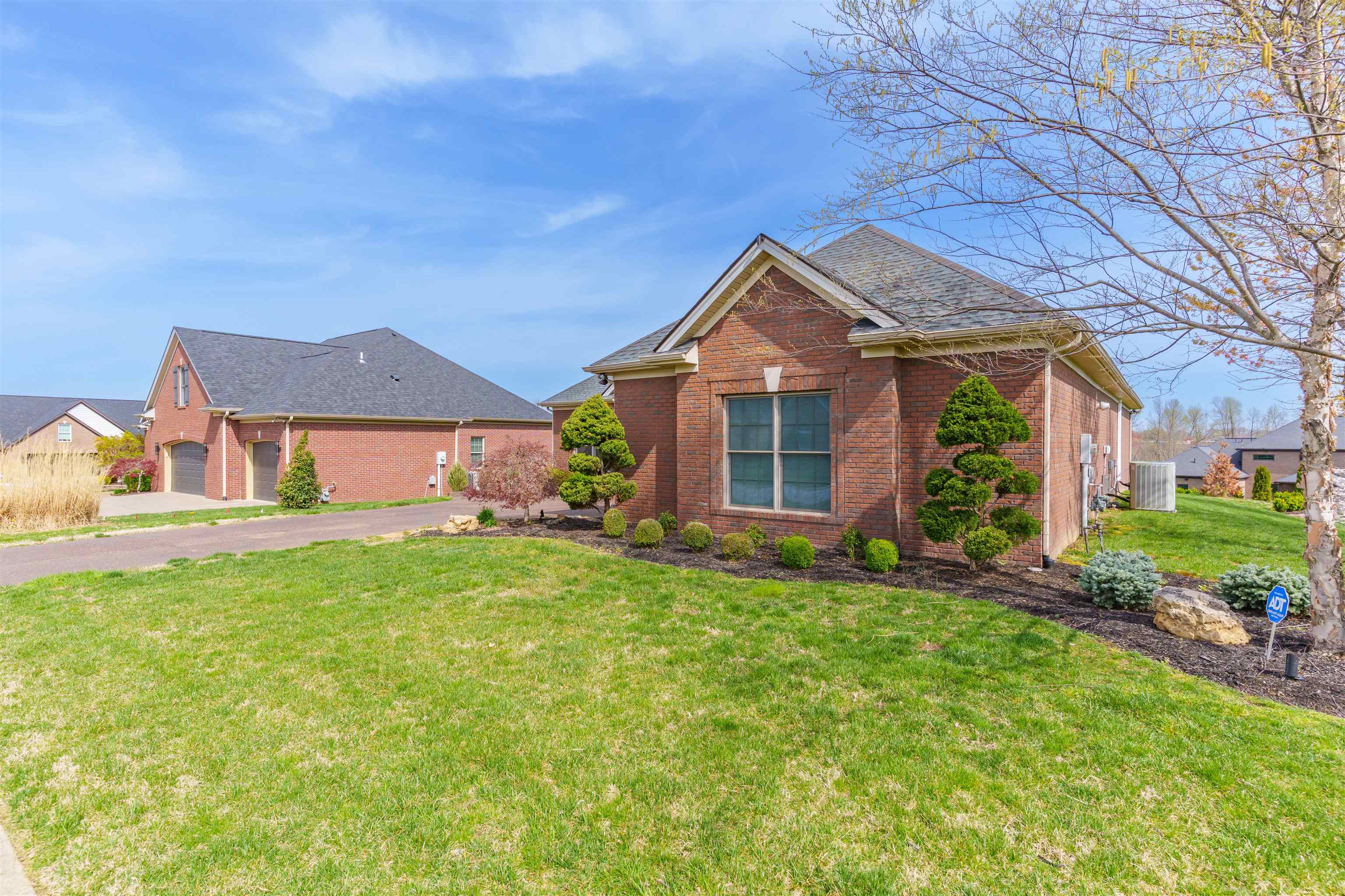 3107 Forest Edge Cove, Owensboro, Kentucky 42303, 3 Bedrooms Bedrooms, ,3 BathroomsBathrooms,Single Family Residence,For Sale,Forest Edge Cove,91912