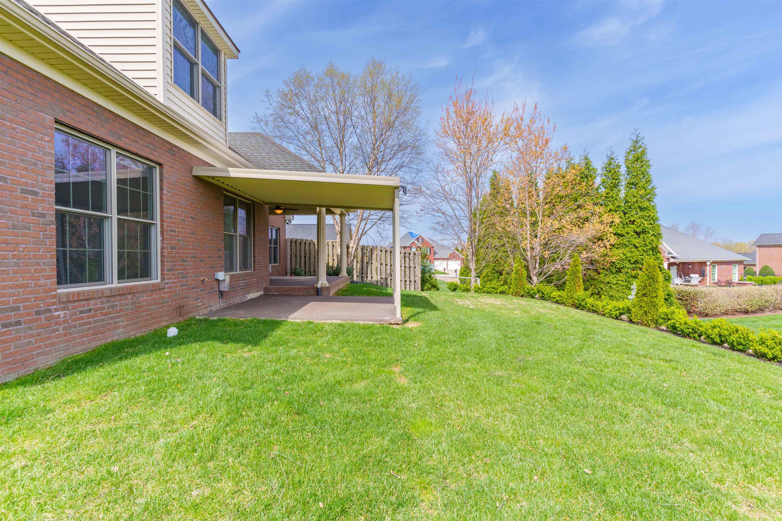 3107 Forest Edge Cove, Owensboro, Kentucky 42303, 3 Bedrooms Bedrooms, ,3 BathroomsBathrooms,Single Family Residence,For Sale,Forest Edge Cove,91912