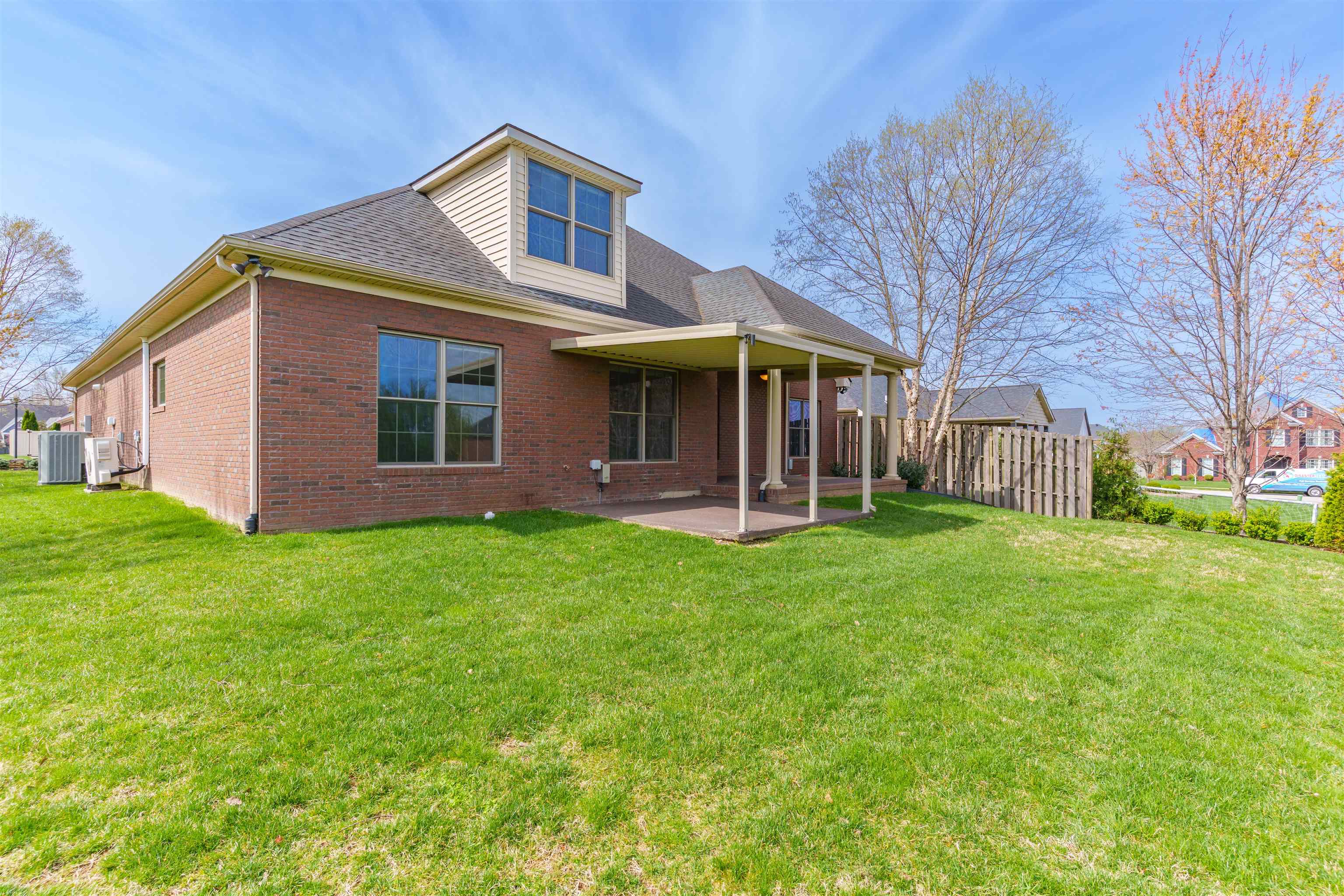3107 Forest Edge Cove, Owensboro, Kentucky 42303, 3 Bedrooms Bedrooms, ,3 BathroomsBathrooms,Single Family Residence,For Sale,Forest Edge Cove,91912