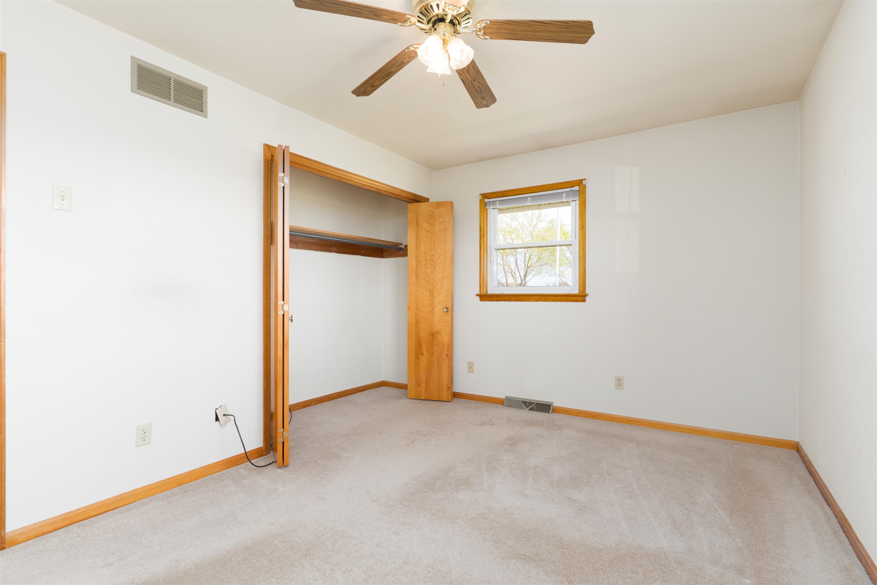 6872 Highway 56, Owensboro, Kentucky 42301-9511, 3 Bedrooms Bedrooms, ,1 BathroomBathrooms,Single Family Residence,For Sale,Highway 56,91923