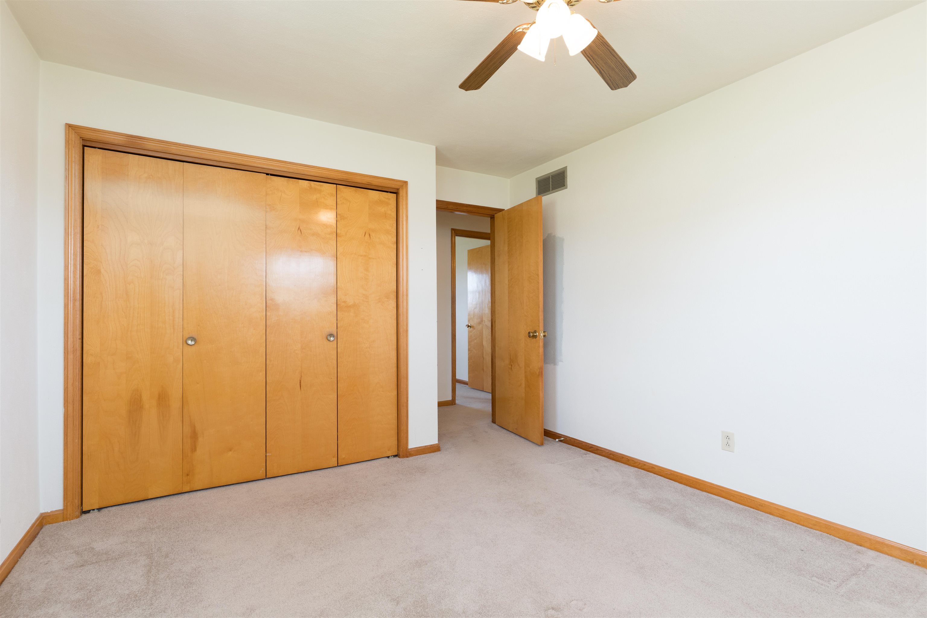 6872 Highway 56, Owensboro, Kentucky 42301-9511, 3 Bedrooms Bedrooms, ,1 BathroomBathrooms,Single Family Residence,For Sale,Highway 56,91923