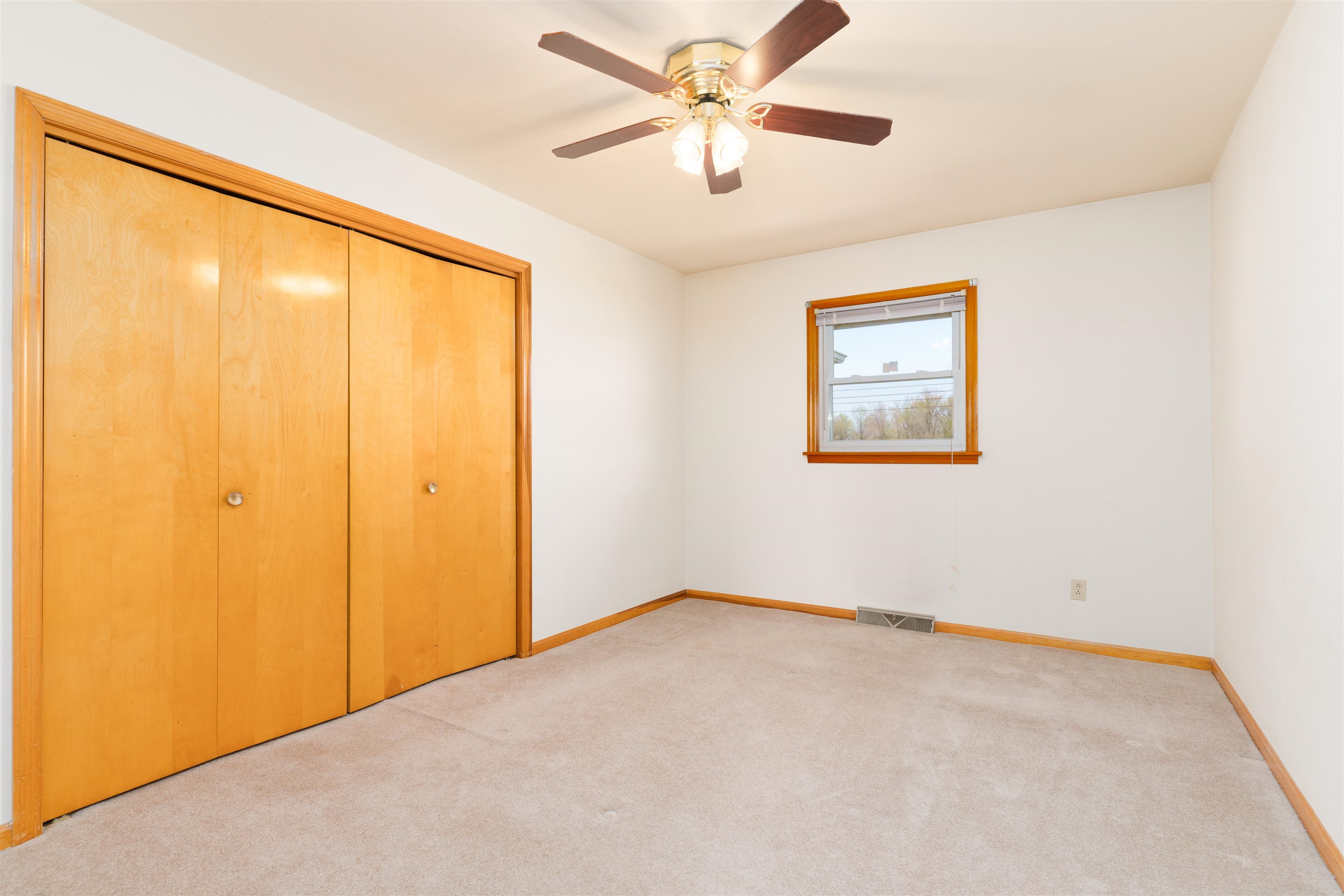 6872 Highway 56, Owensboro, Kentucky 42301-9511, 3 Bedrooms Bedrooms, ,1 BathroomBathrooms,Single Family Residence,For Sale,Highway 56,91923