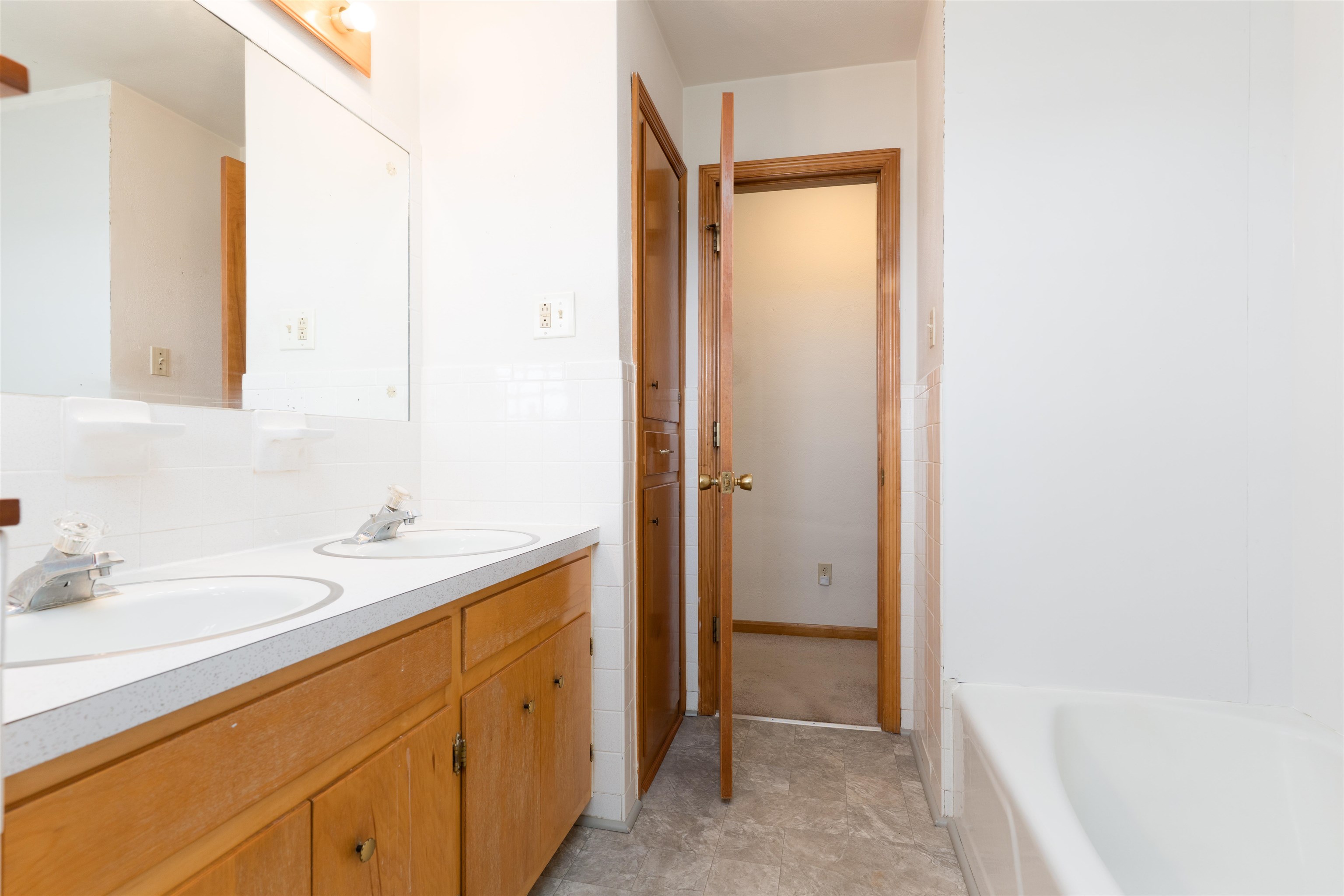 6872 Highway 56, Owensboro, Kentucky 42301-9511, 3 Bedrooms Bedrooms, ,1 BathroomBathrooms,Single Family Residence,For Sale,Highway 56,91923