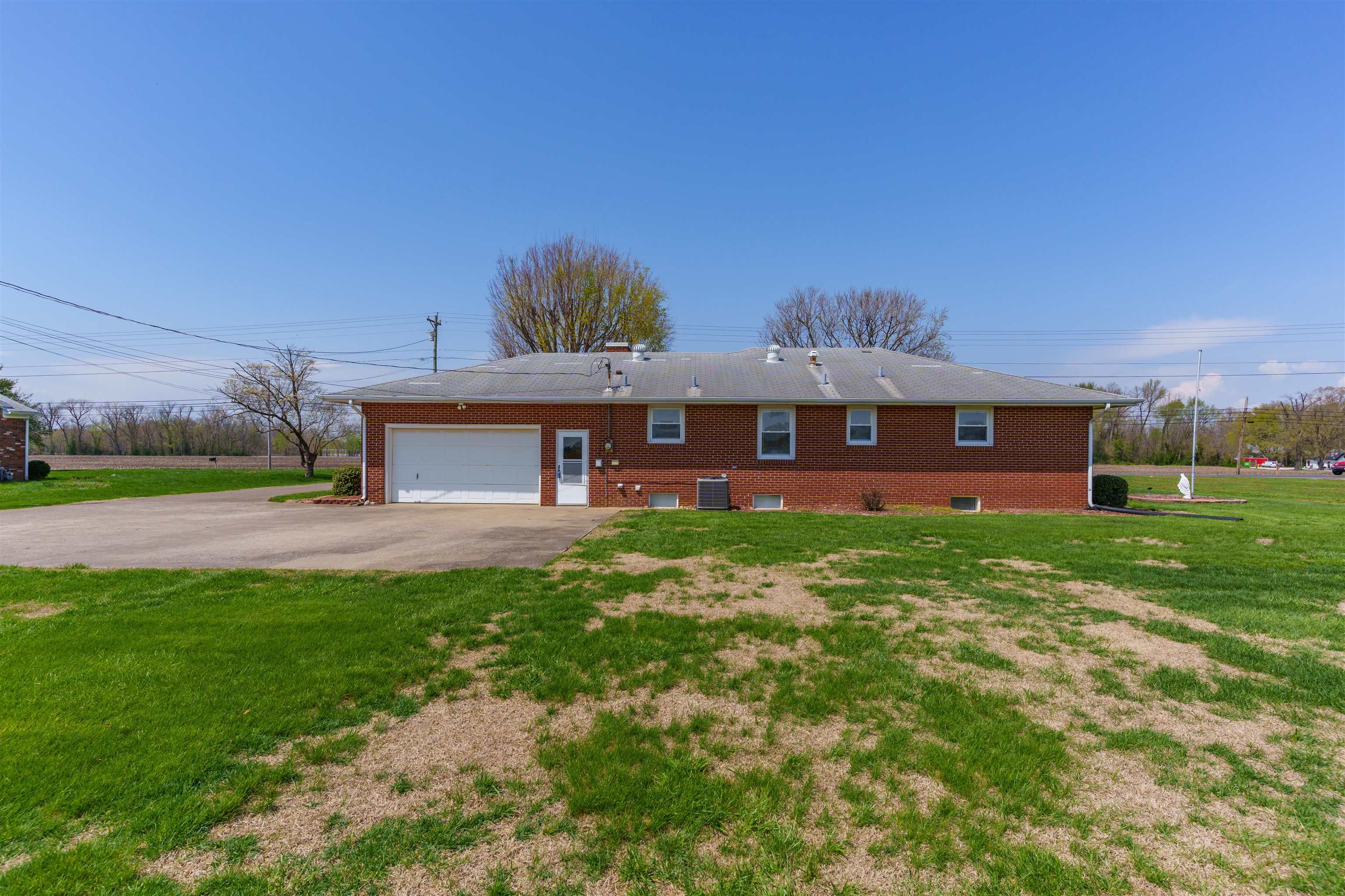 6872 Highway 56, Owensboro, Kentucky 42301-9511, 3 Bedrooms Bedrooms, ,1 BathroomBathrooms,Single Family Residence,For Sale,Highway 56,91923