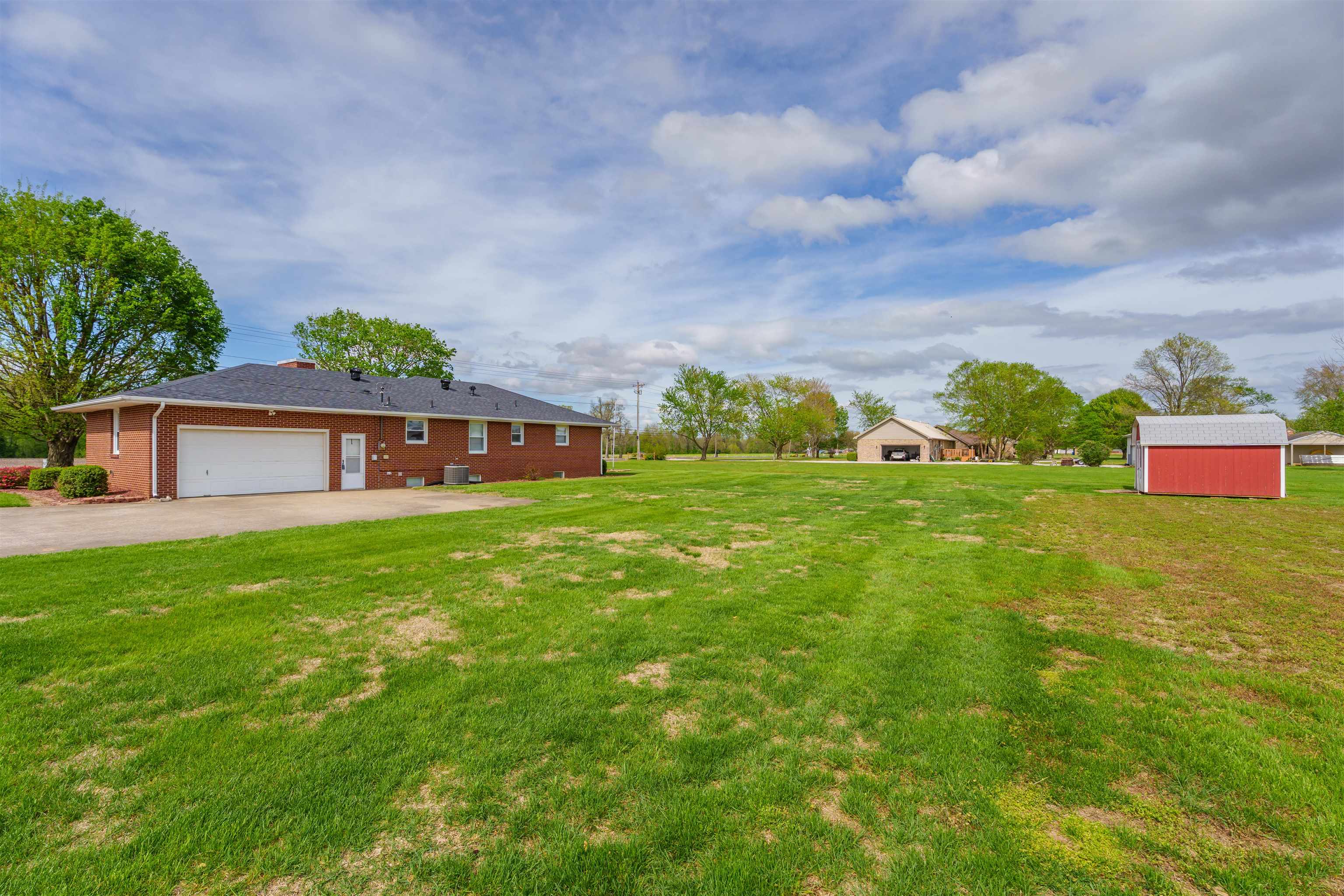 6872 Highway 56, Owensboro, Kentucky 42301-9511, 3 Bedrooms Bedrooms, ,1 BathroomBathrooms,Single Family Residence,For Sale,Highway 56,91923