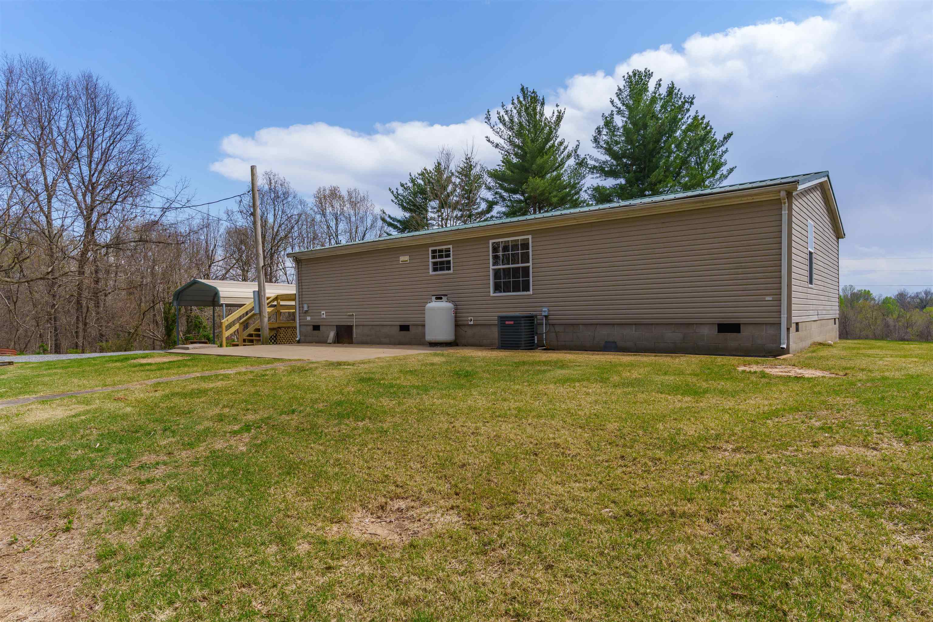 1388 Brooks Schoolhouse Rd, Calhoun, Kentucky 42327, 3 Bedrooms Bedrooms, ,2 BathroomsBathrooms,Single Family Residence,For Sale,Brooks Schoolhouse Rd,91928