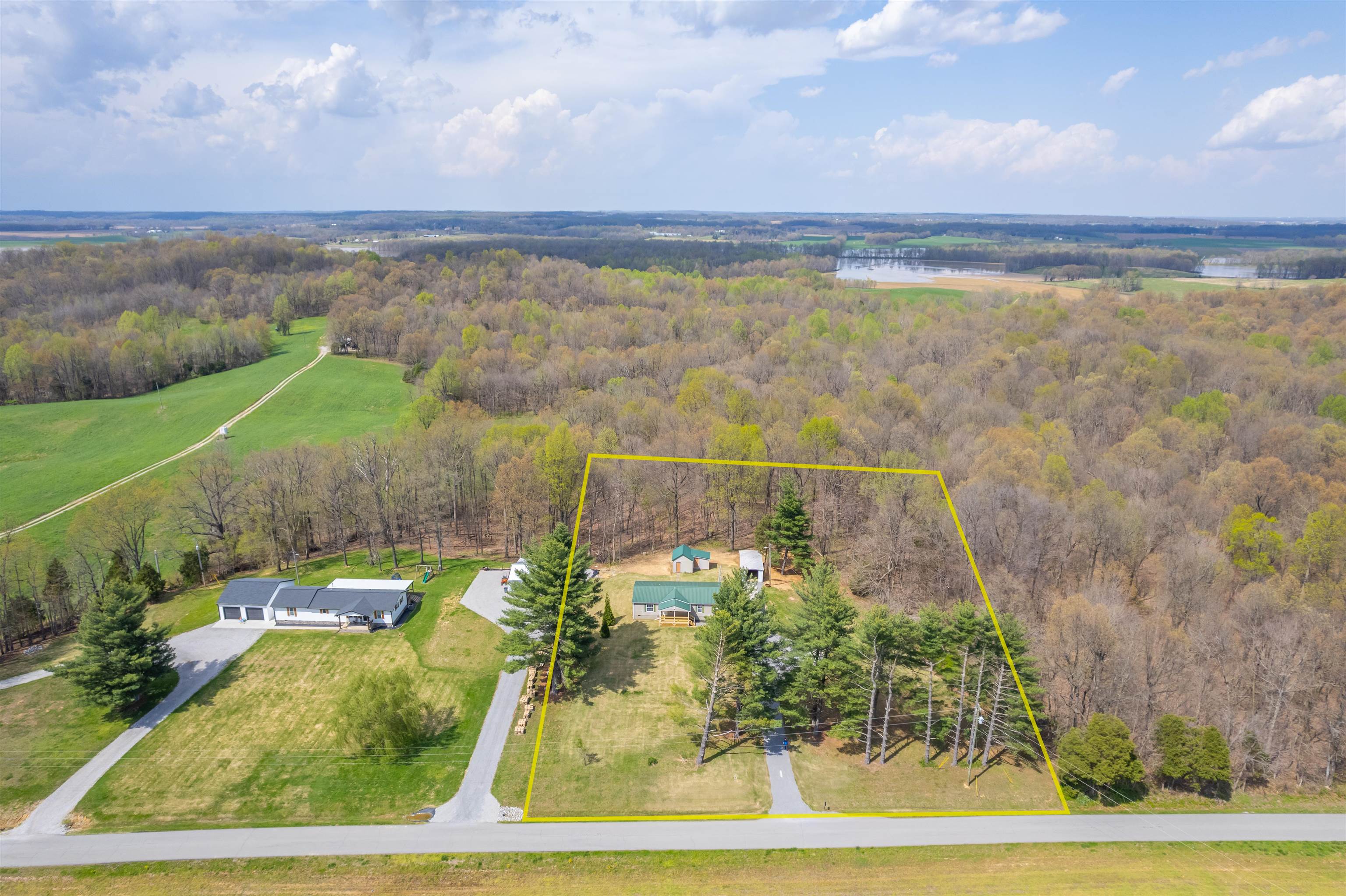 1388 Brooks Schoolhouse Rd, Calhoun, Kentucky 42327, 3 Bedrooms Bedrooms, ,2 BathroomsBathrooms,Single Family Residence,For Sale,Brooks Schoolhouse Rd,91928