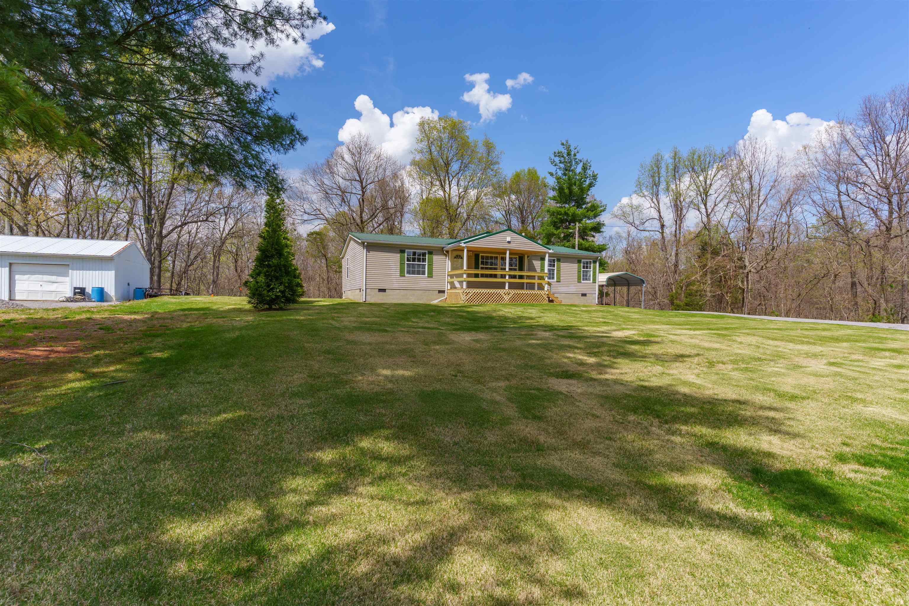1388 Brooks Schoolhouse Rd, Calhoun, Kentucky 42327, 3 Bedrooms Bedrooms, ,2 BathroomsBathrooms,Single Family Residence,For Sale,Brooks Schoolhouse Rd,91928