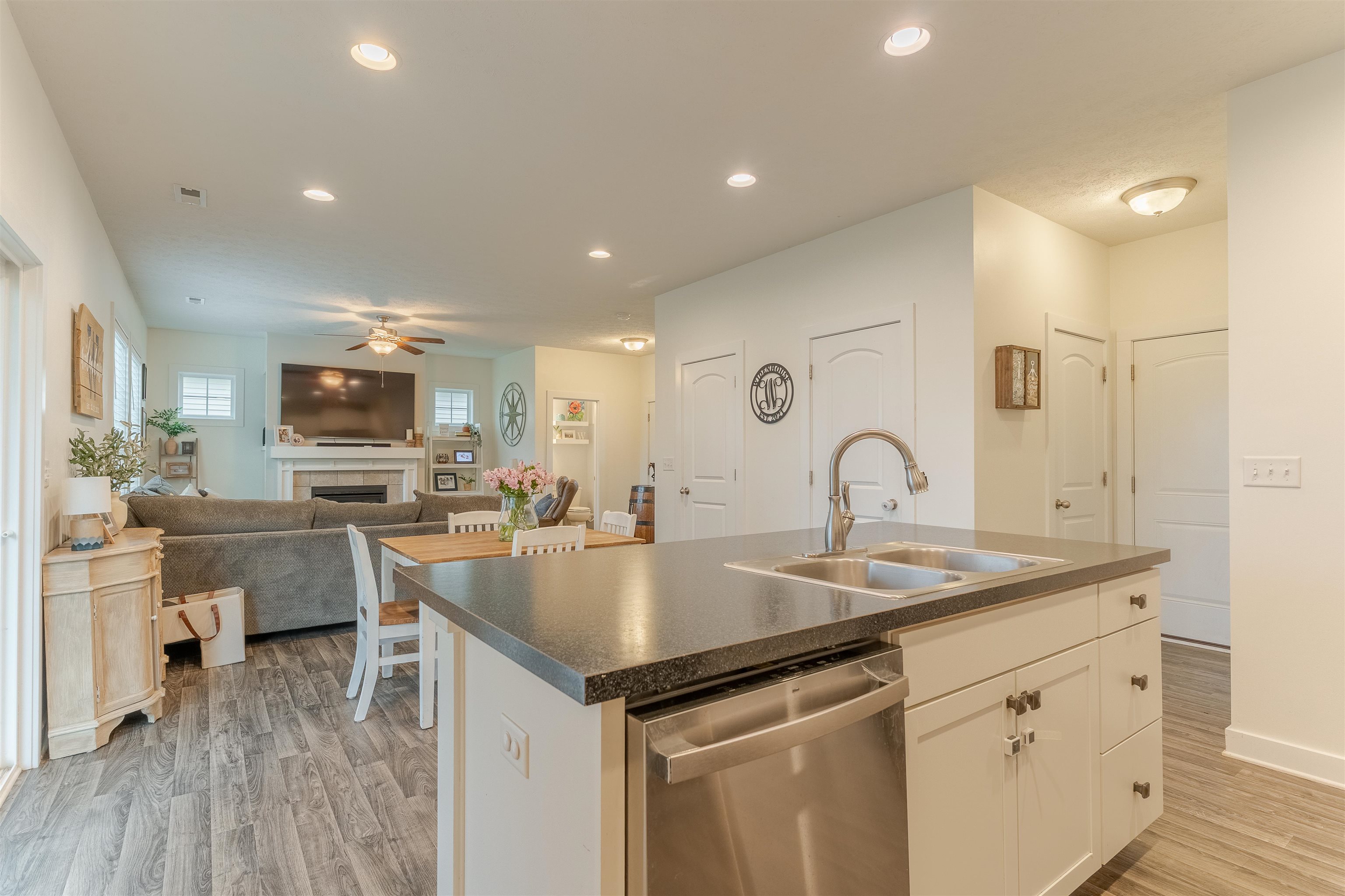 6461 Valley Brook Trace, Utica, Kentucky 42376, 3 Bedrooms Bedrooms, ,2 BathroomsBathrooms,Single Family Residence,For Sale,Valley Brook Trace,91930