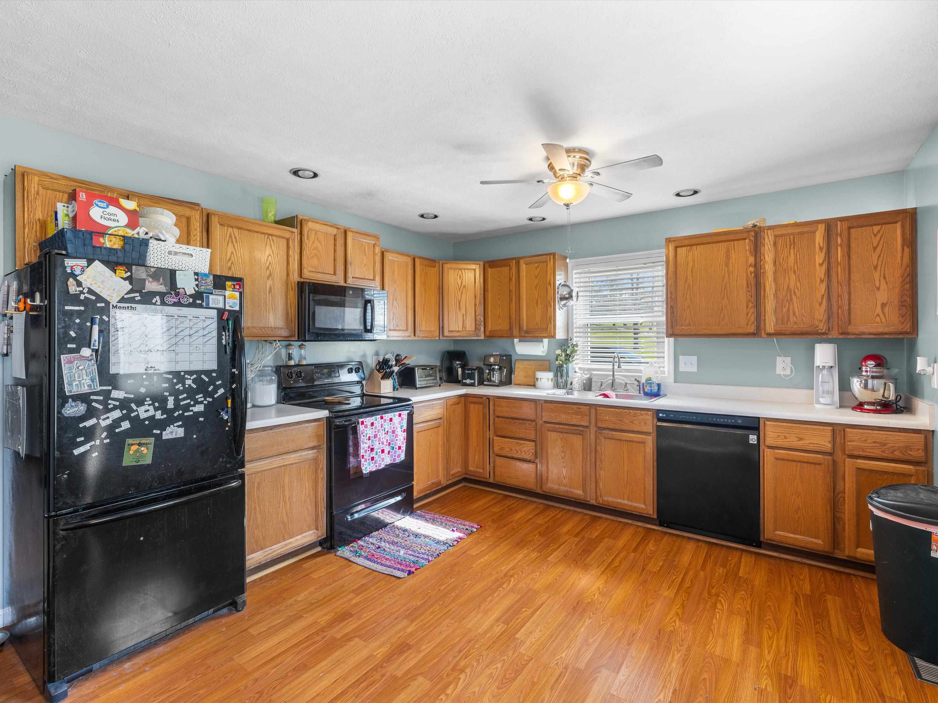 27 Church Street, Chrisney, Indiana 47611, 3 Bedrooms Bedrooms, ,2 BathroomsBathrooms,Single Family Residence,For Sale,Church Street,91932