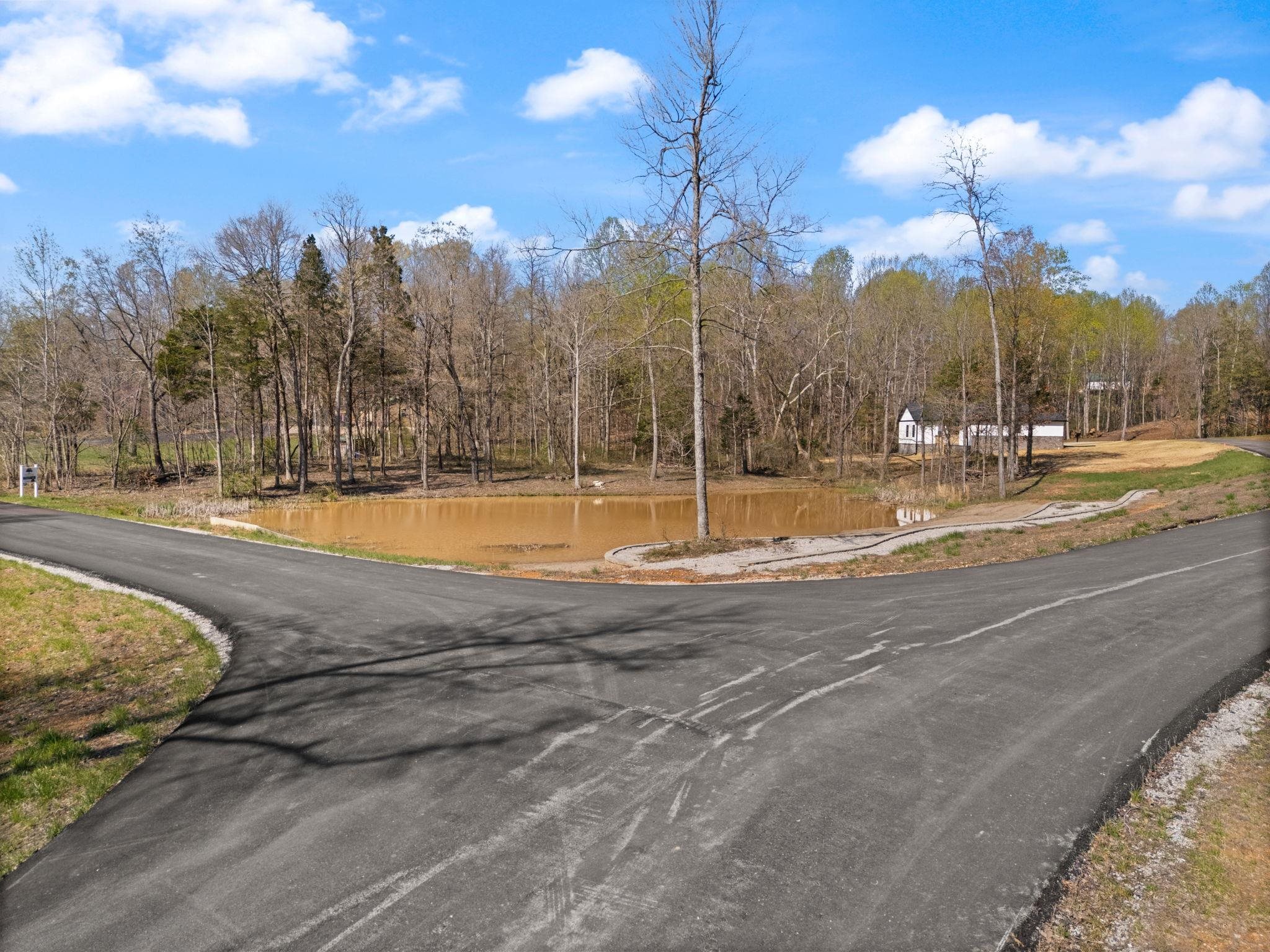 175 Shady Oaks Court, Radcliff, Kentucky 40160, 4 Bedrooms Bedrooms, ,2 BathroomsBathrooms,Single Family Residence,For Sale,Shady Oaks Court,91938