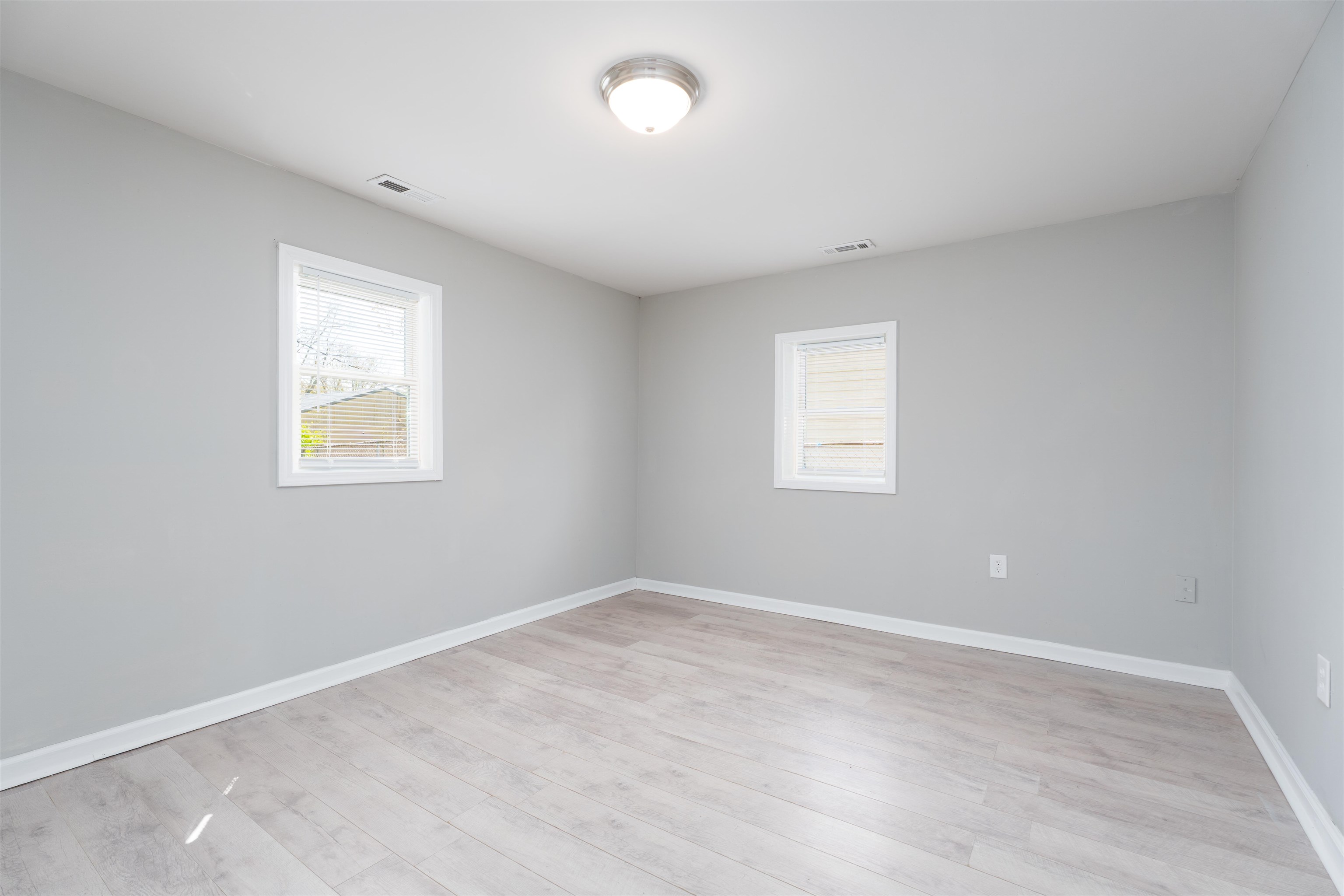 3309 Adams St, Owensboro, Kentucky 42303, 3 Bedrooms Bedrooms, ,1 BathroomBathrooms,Single Family Residence,For Sale,Adams St,91940