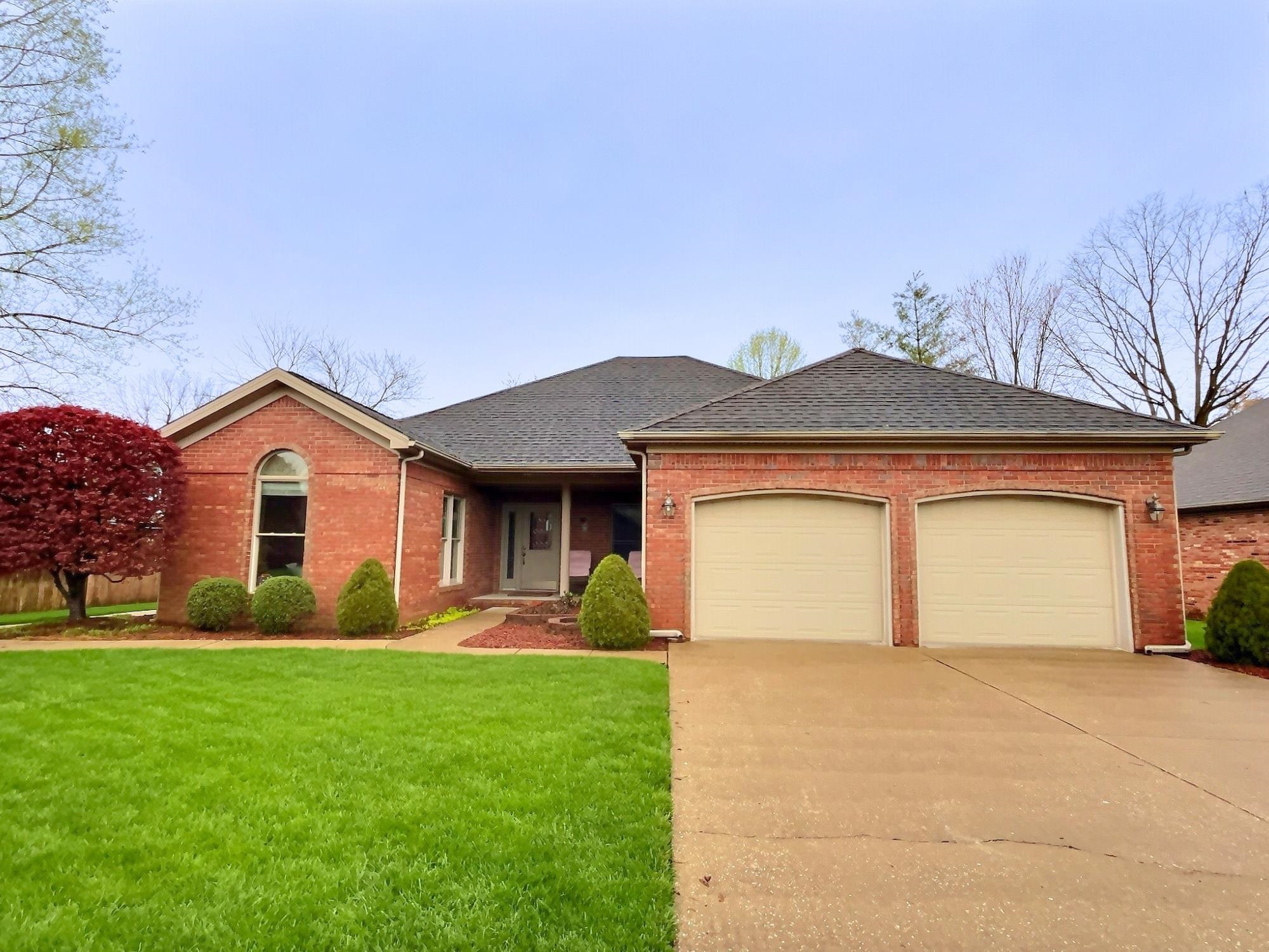 4010 Nina Drive, Owensboro, Kentucky 42301, 3 Bedrooms Bedrooms, ,2 BathroomsBathrooms,Single Family Residence,For Sale,Nina Drive,91943