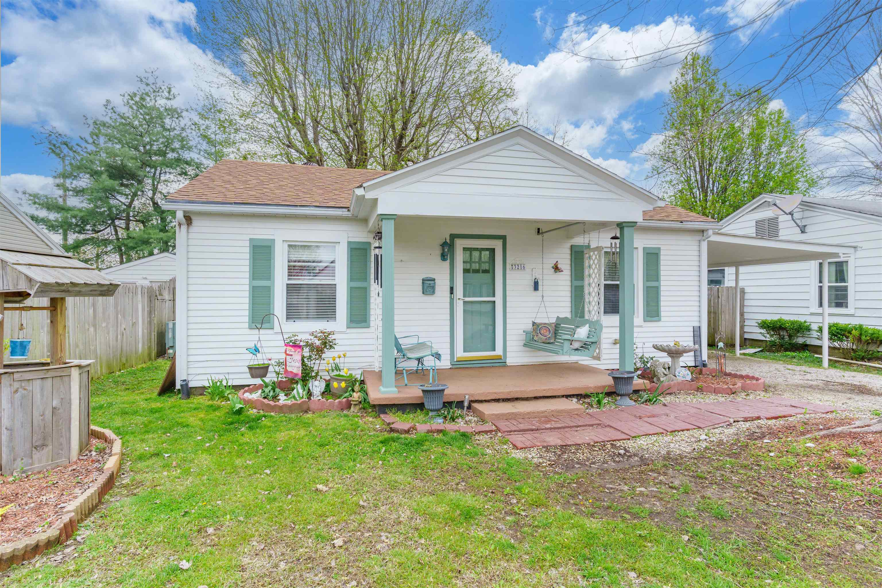 3216 St. Ann Street, Owensboro, Kentucky 42303, 3 Bedrooms Bedrooms, ,1 BathroomBathrooms,Single Family Residence,For Sale,St. Ann Street,91944
