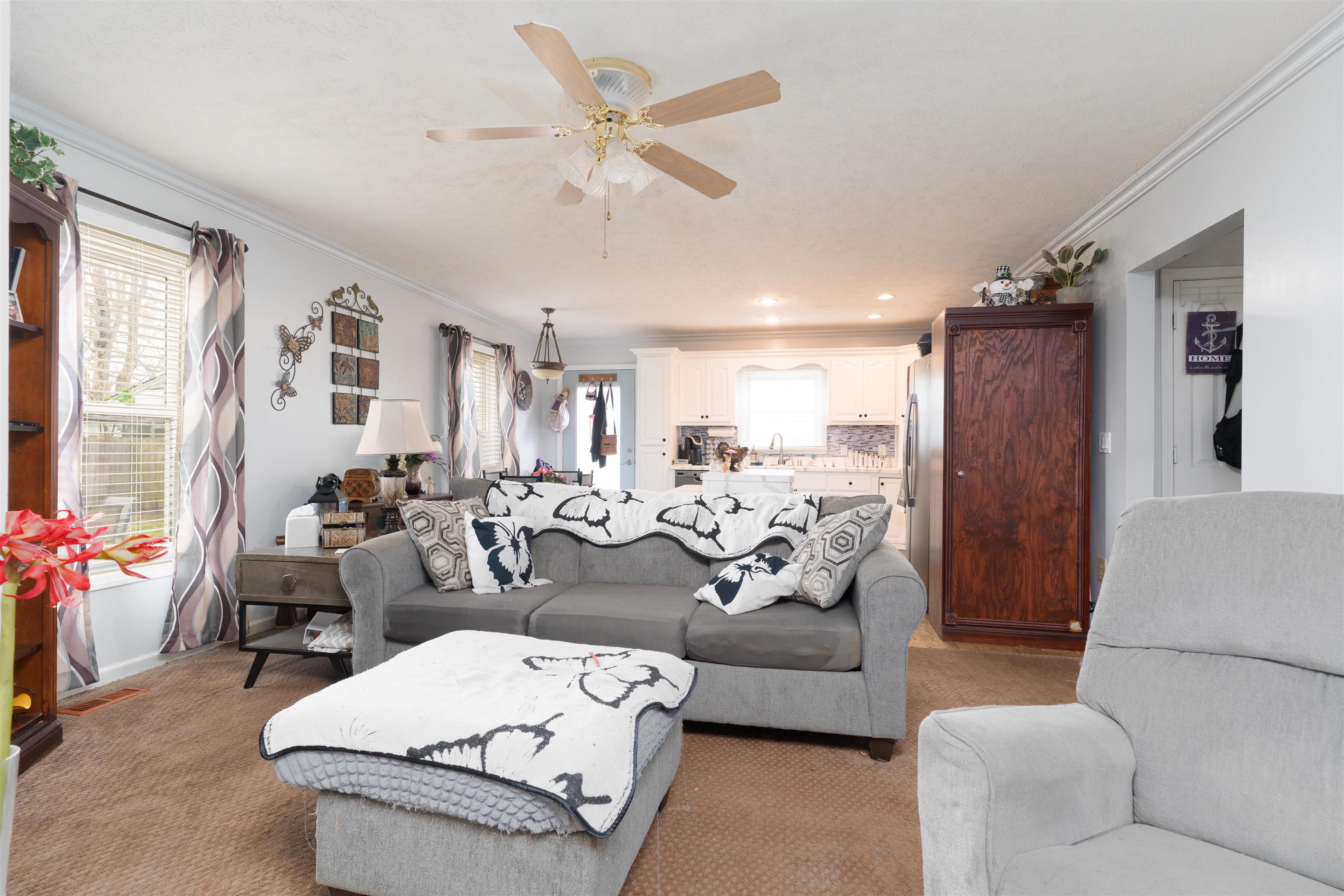 3216 St. Ann Street, Owensboro, Kentucky 42303, 3 Bedrooms Bedrooms, ,1 BathroomBathrooms,Single Family Residence,For Sale,St. Ann Street,91944