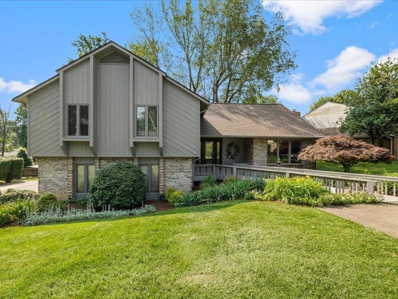 2246 Becklynn Drive, Owensboro, Kentucky 42303, 4 Bedrooms Bedrooms, ,3 BathroomsBathrooms,Single Family Residence,For Sale,Becklynn Drive,91953