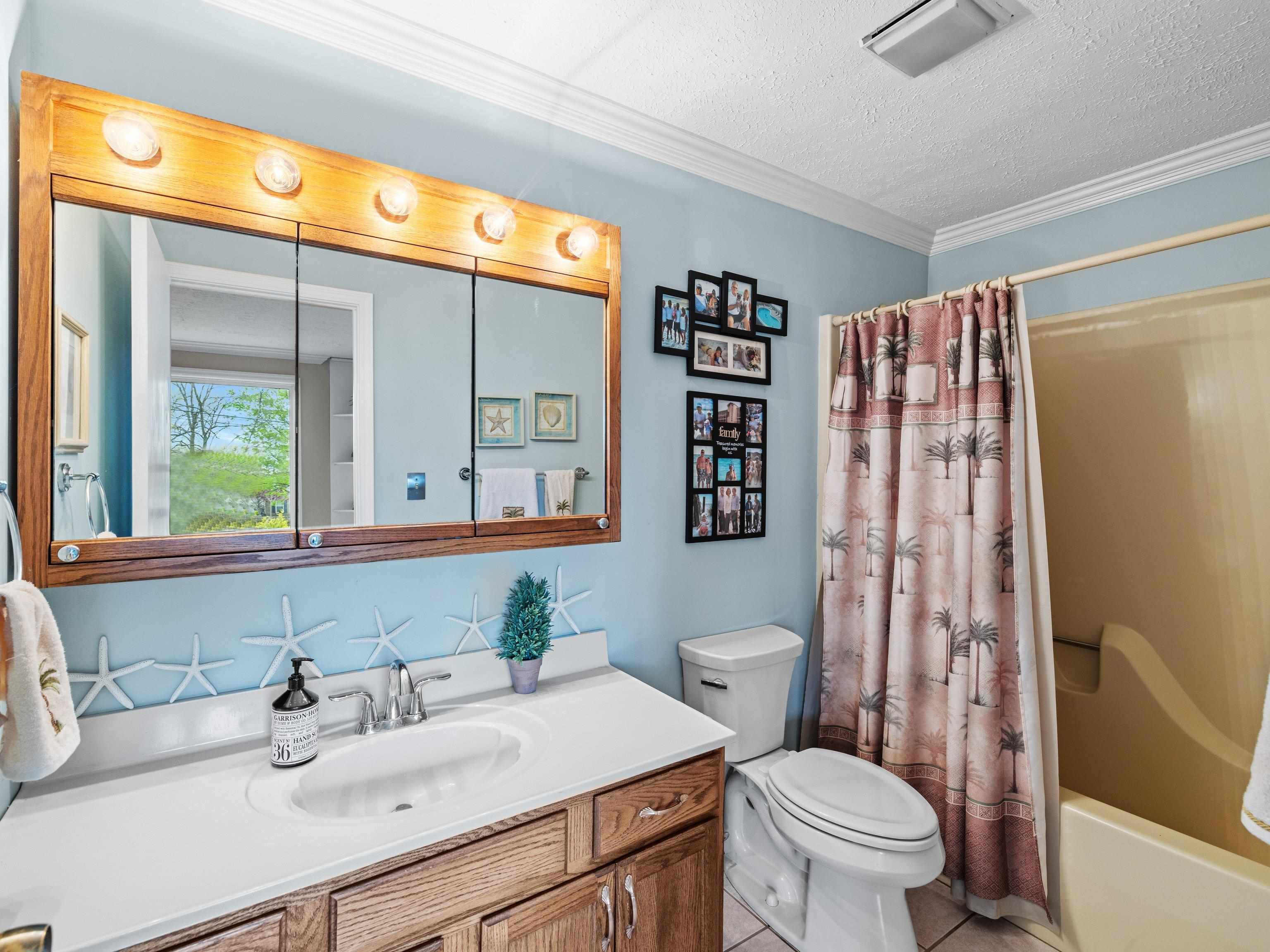 2246 Becklynn Drive, Owensboro, Kentucky 42303, 4 Bedrooms Bedrooms, ,3 BathroomsBathrooms,Single Family Residence,For Sale,Becklynn Drive,91953