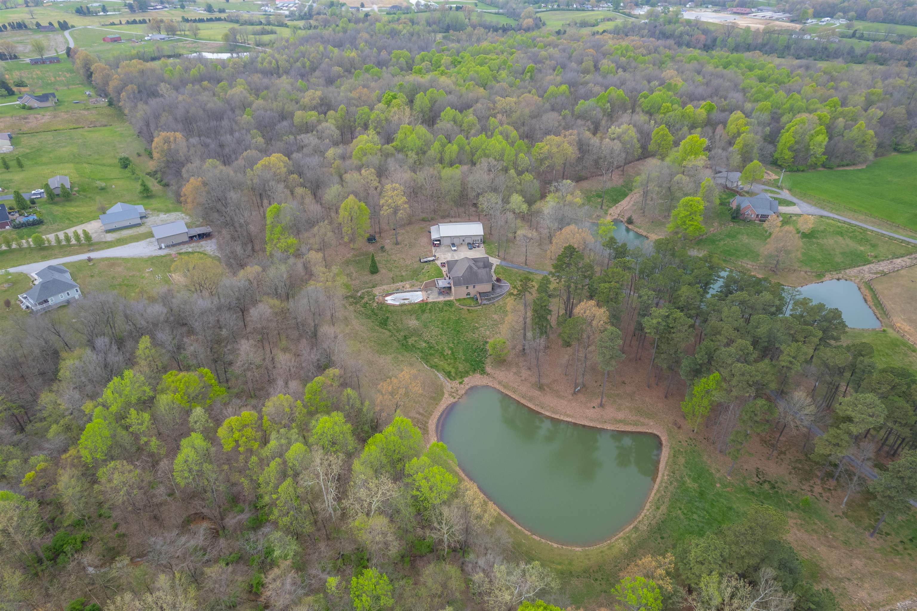 752 Liberty Road, Beaver Dam, Kentucky 42320, 4 Bedrooms Bedrooms, ,3 BathroomsBathrooms,Single Family Residence,For Sale,Liberty Road,91954