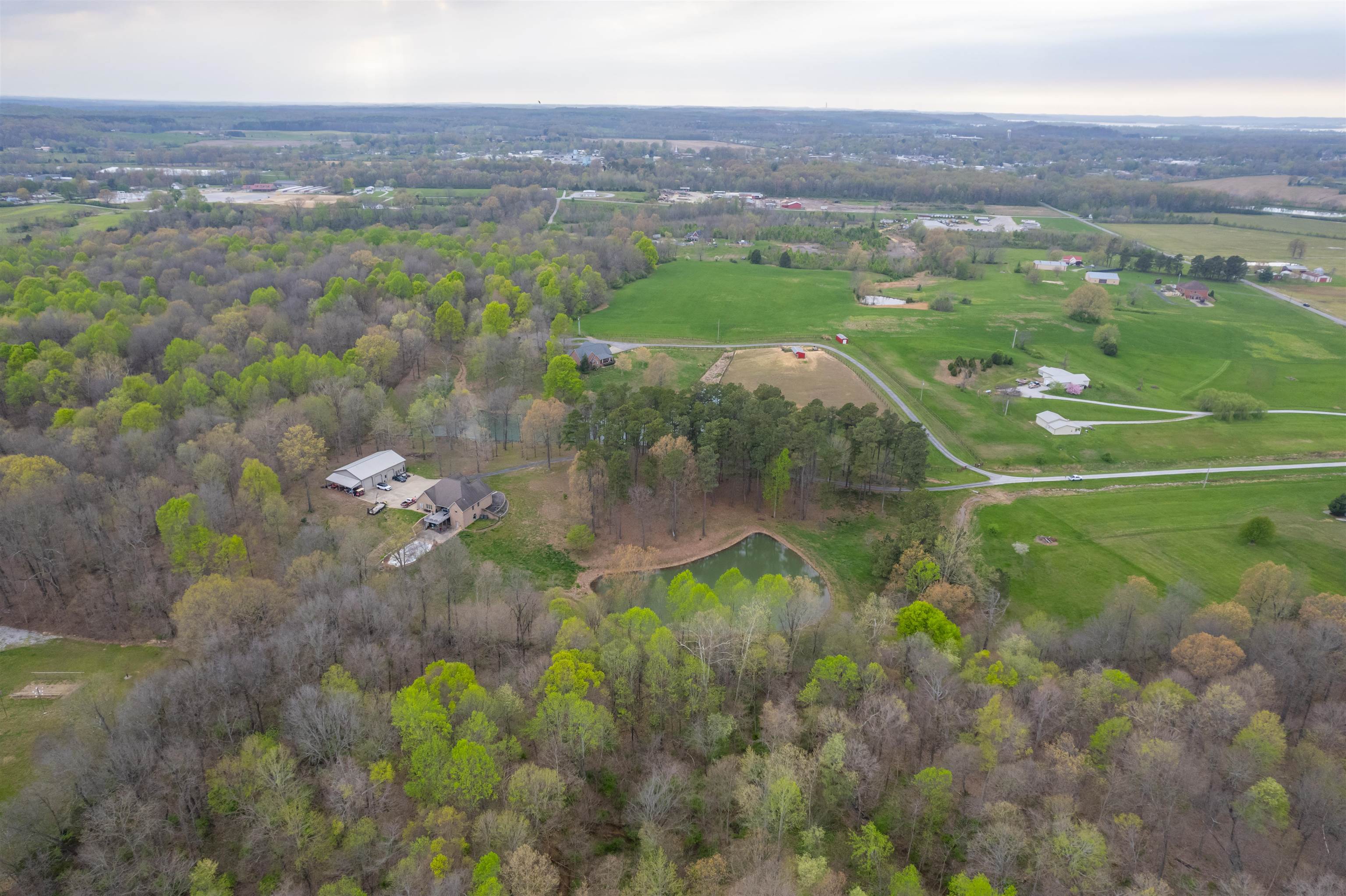 752 Liberty Road, Beaver Dam, Kentucky 42320, 4 Bedrooms Bedrooms, ,3 BathroomsBathrooms,Single Family Residence,For Sale,Liberty Road,91954