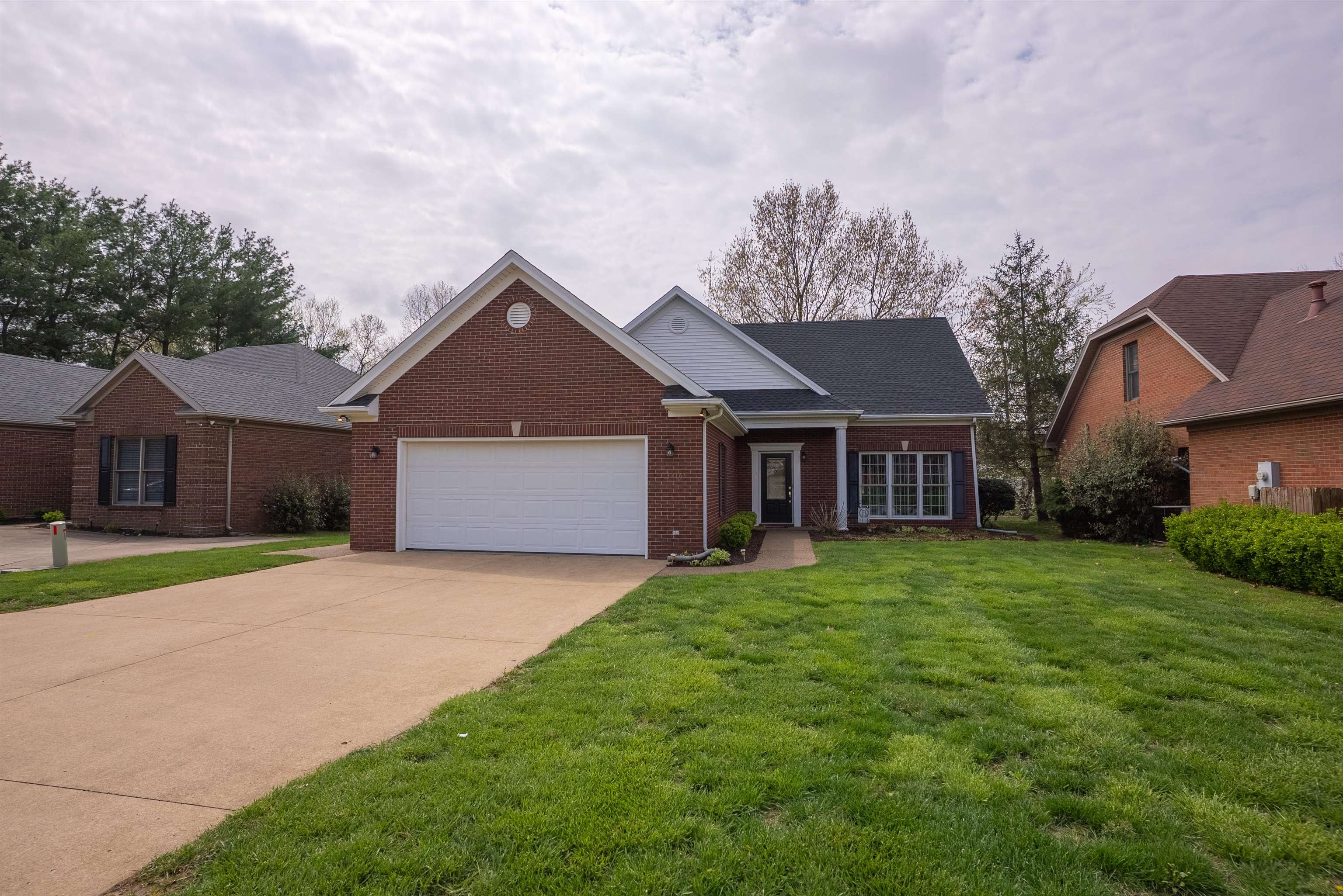 3116 Spring Run, Owensboro, Kentucky 42303, 3 Bedrooms Bedrooms, ,2 BathroomsBathrooms,Single Family Residence,For Sale,Spring Run,91966